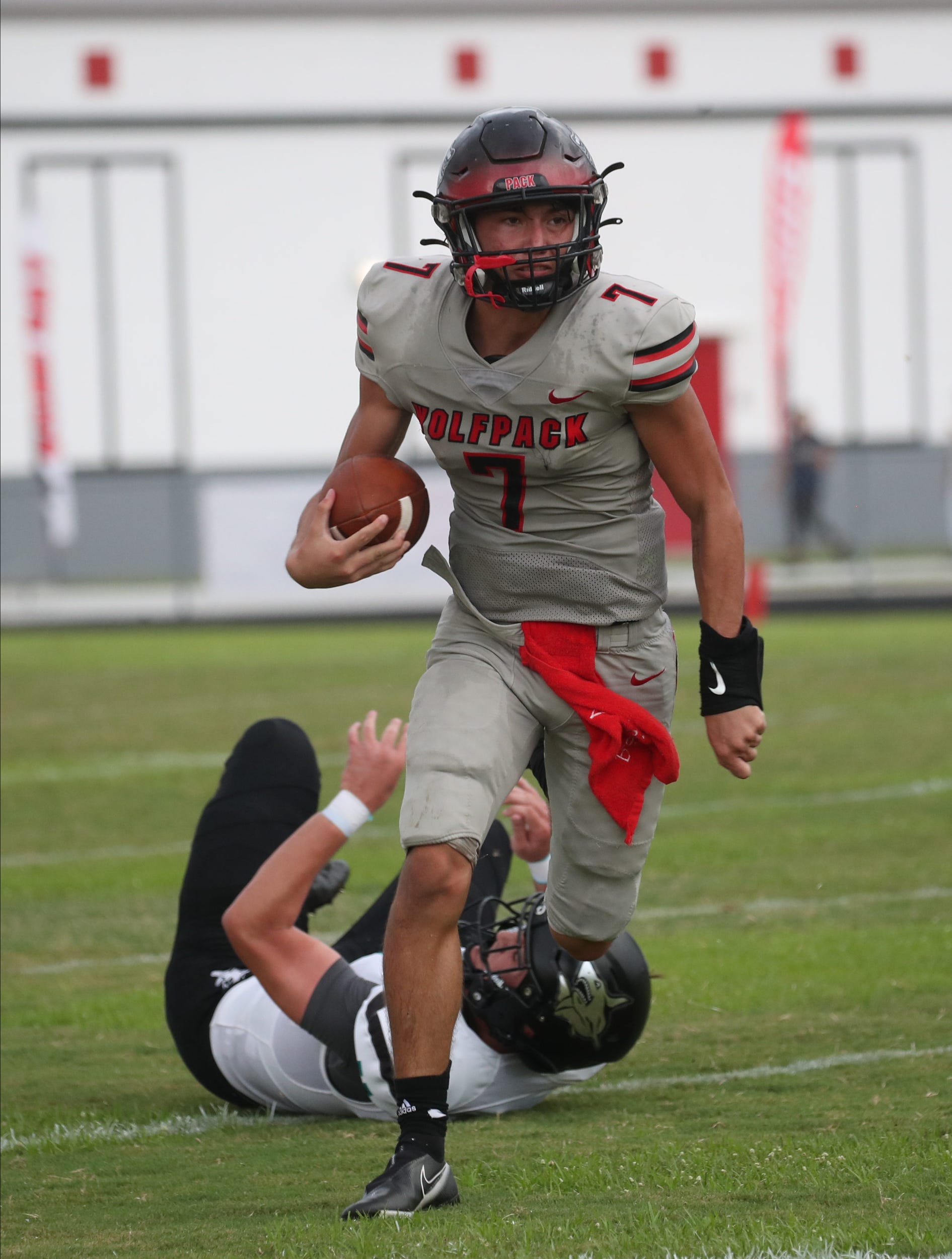 SWFL High School Football Week 1 Scores, Updates