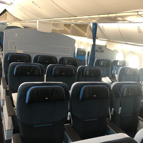 The new Premium Comfort cabin on KLM's Boeing 787-