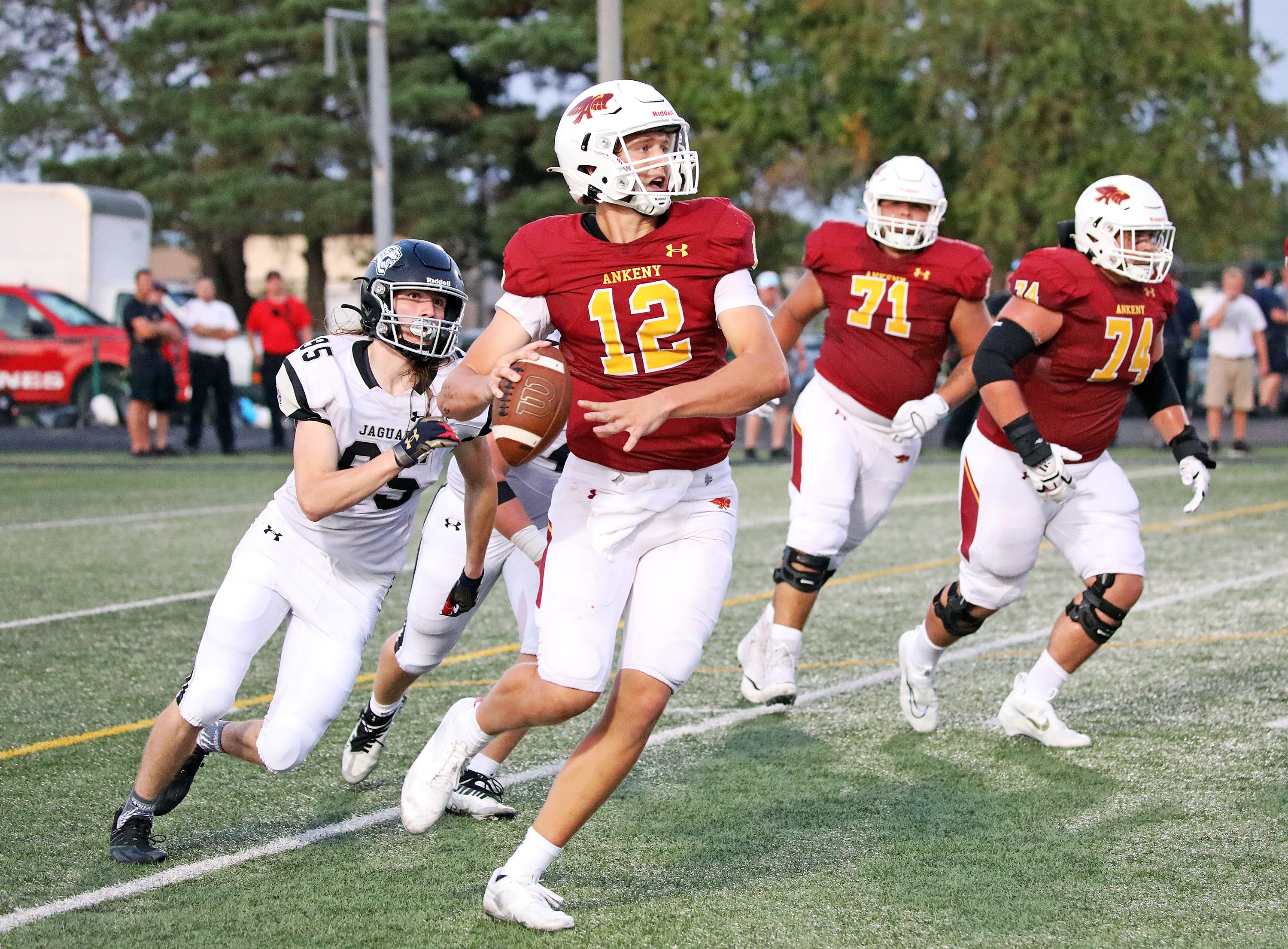 Iowa High School Football Final Scores, Highlights From Week 2 Games