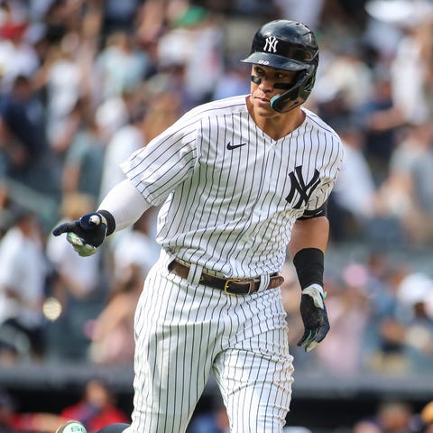 New York Yankees center fielder Aaron Judge points