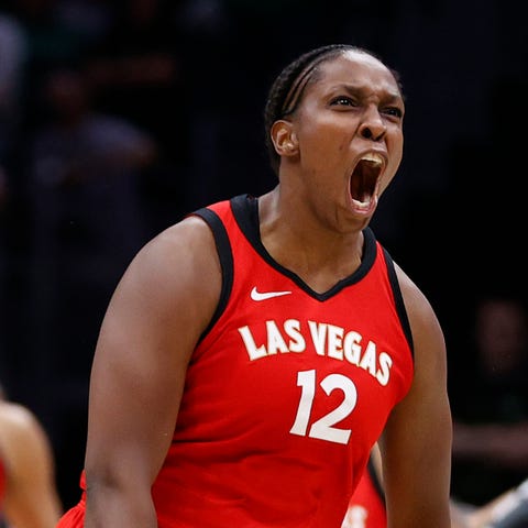 Chelsea Gray reacts after a three-pointer against 