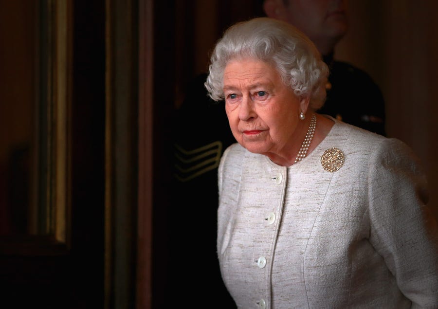 LONDON, ENGLAND - NOVEMBER 04:  Queen Elizabeth II prepares to greet Kazakhstan President Nursultan Nazarbayev at Buckingham Palace on November 4, 2015 in London, England. The President of Kazakhstan is in the UK on an official visit as a guest of the British Government. He is accompanied by his wife and daughter, Dariga Nazarbayeva, who is also the Deputy Prime Minister.  (Photo by Chris Jackson - WPA Pool/Getty Images)