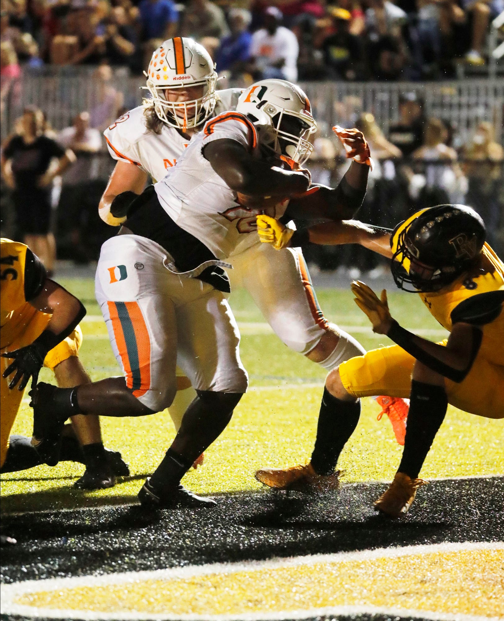 SW FL High School Football: Top Players And Scores From Week 3