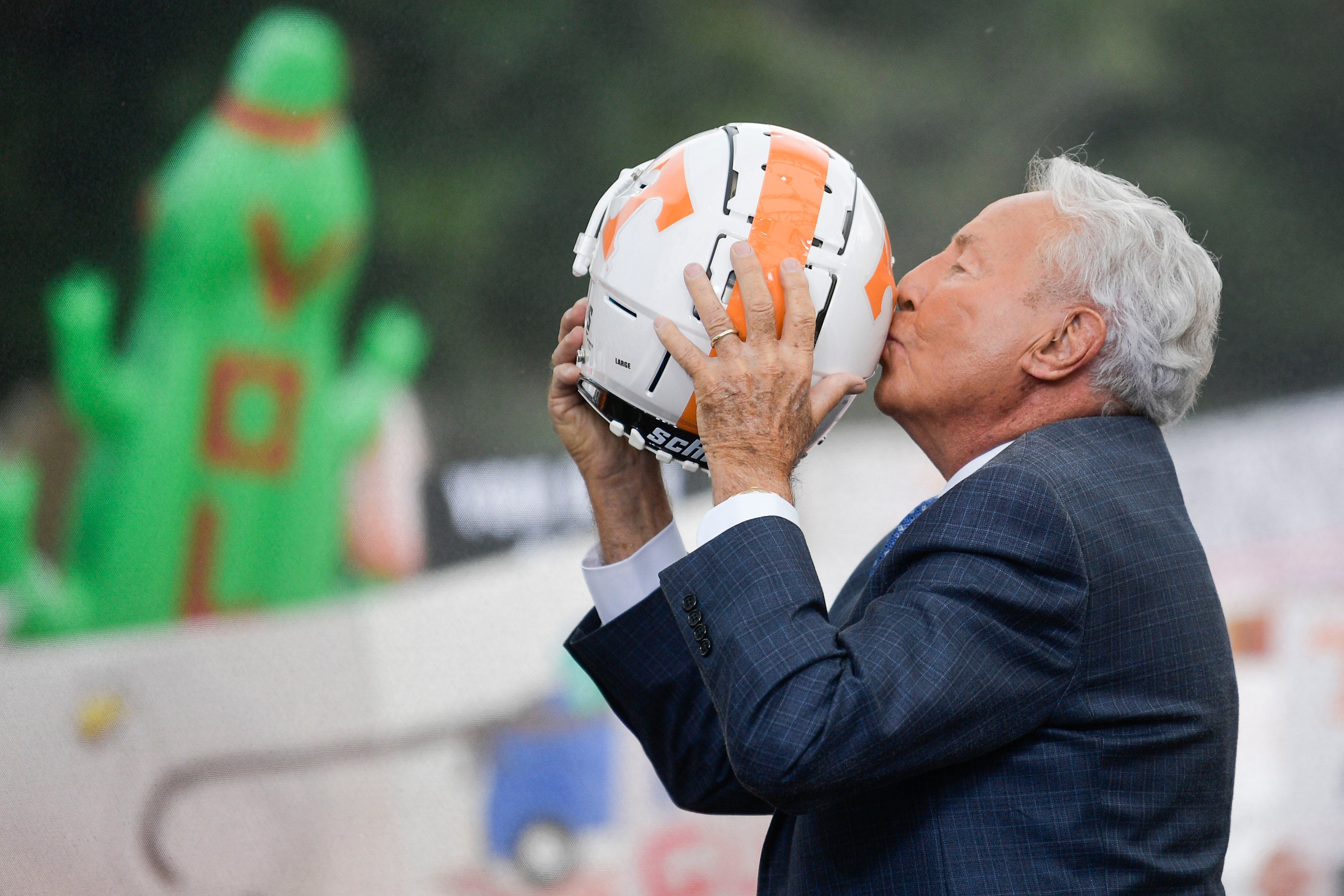 Lee Corso Picks Tennessee Football To Beat Florida On College GameDay