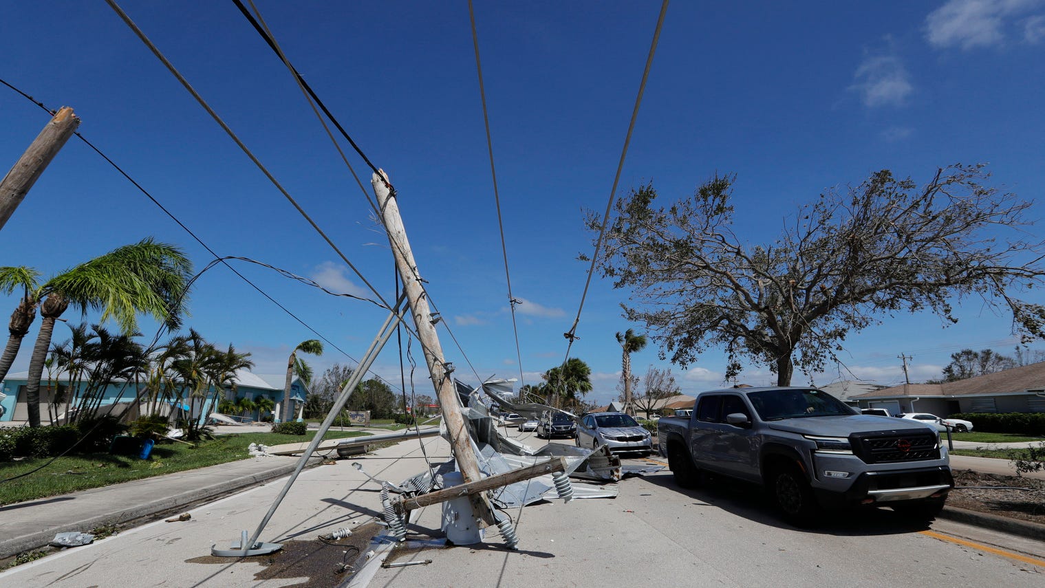 Hurricane Ian power outages: Restoration in Lee, Collier county Florida