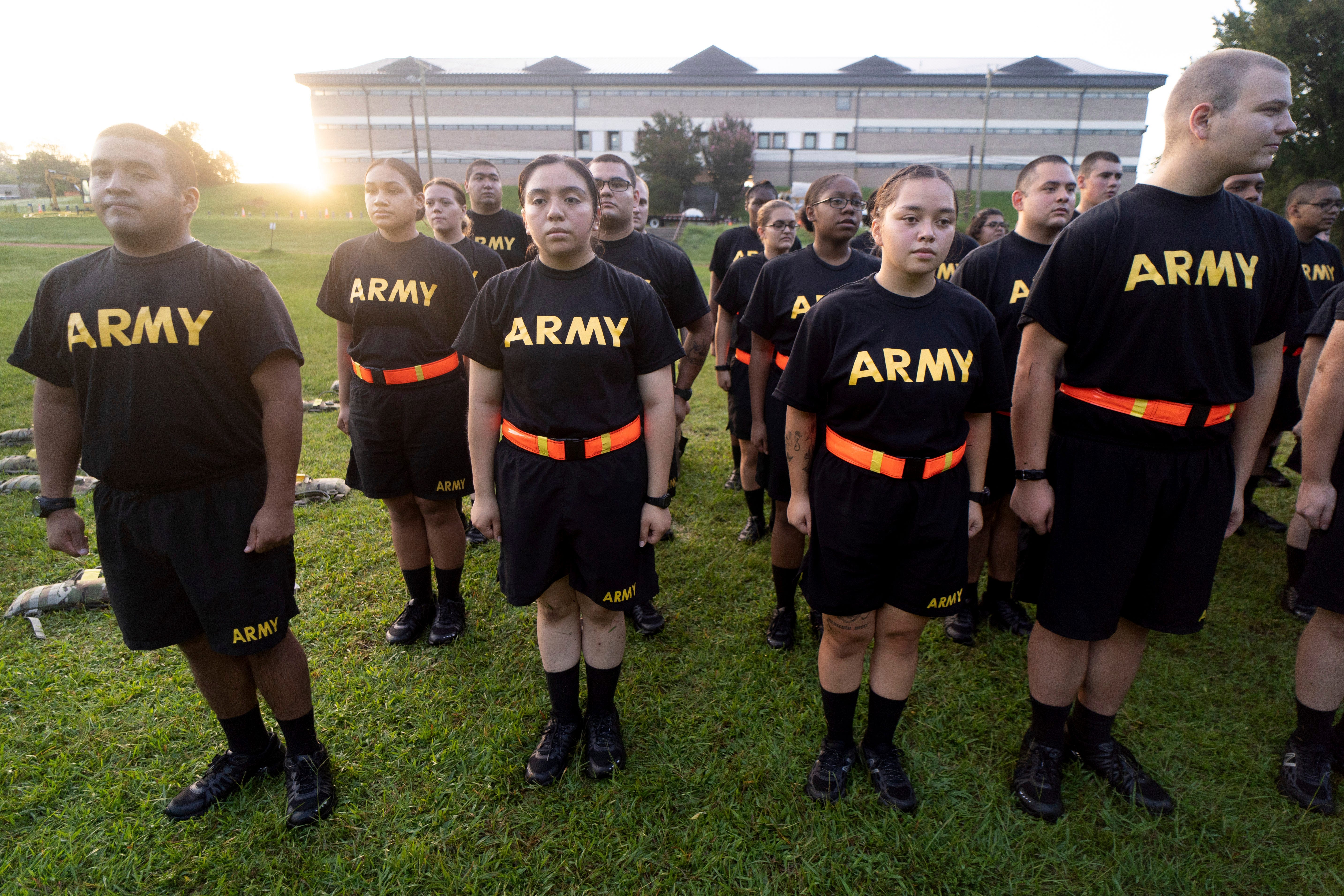 US Army Misses Recruiting Goal, Behind About 15,000 Soldiers