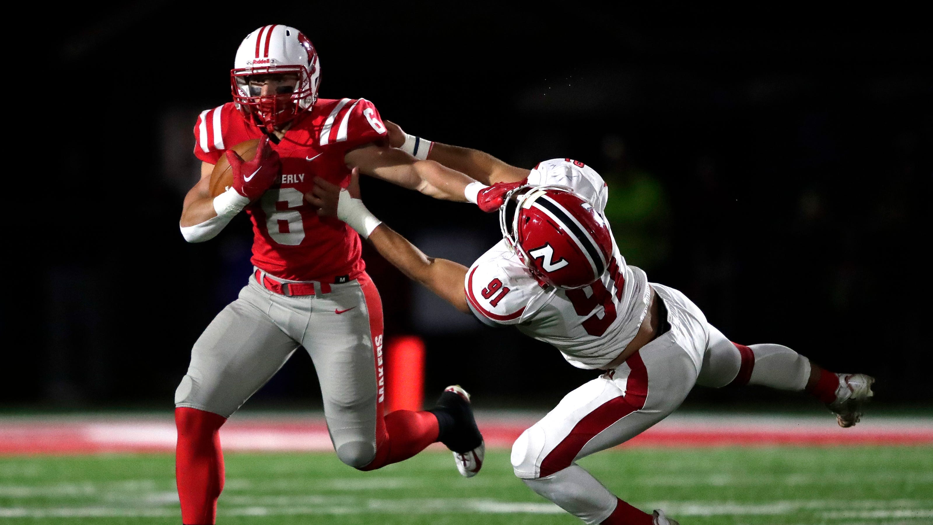 Kimberly rolls past Neenah in high school football showdown