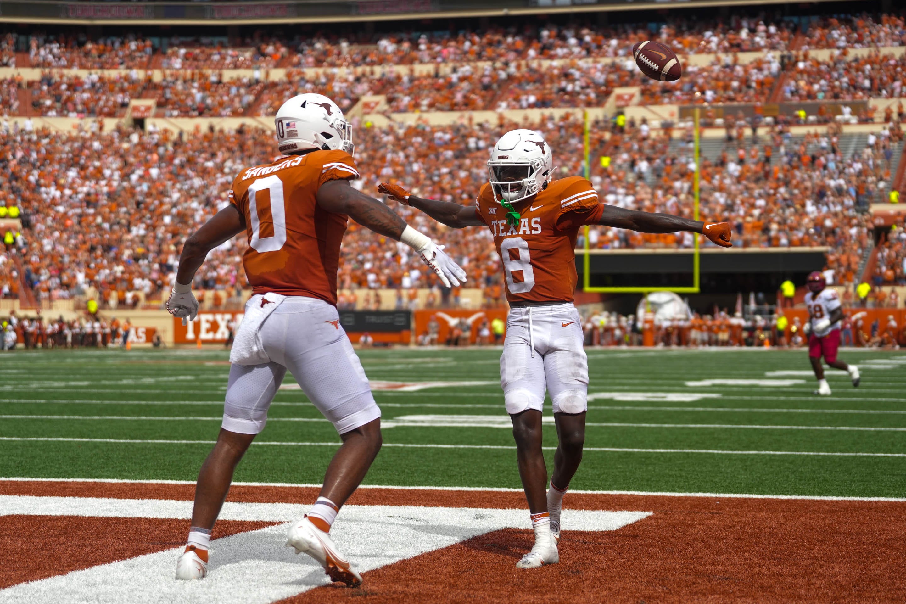 Texas Football Photos Vs. Iowa State