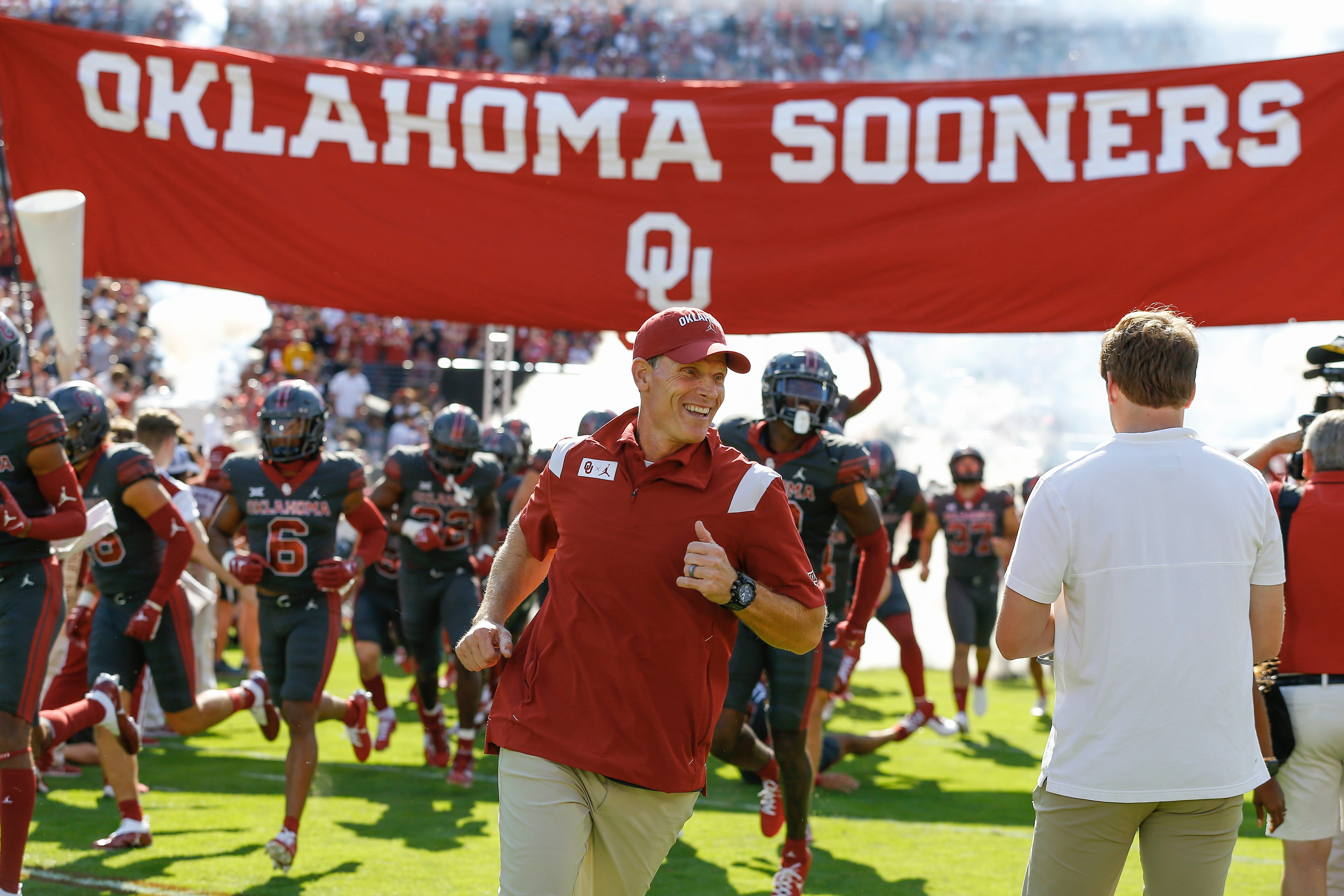 OU Football: Brent Venables' Contract Details With Oklahoma Sooners