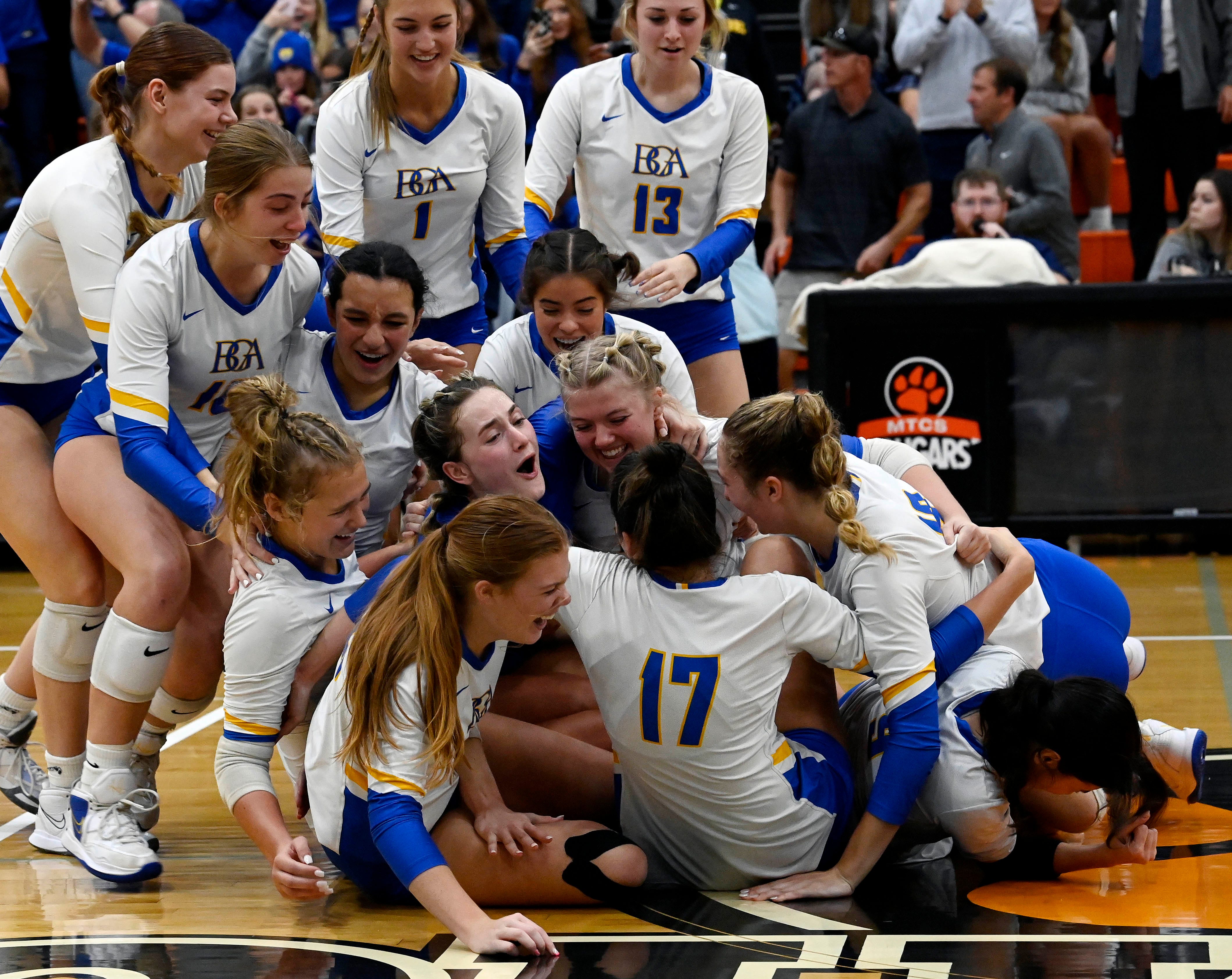 BGA Volleyball Repeats As TSSAA State Champions In Division II-A