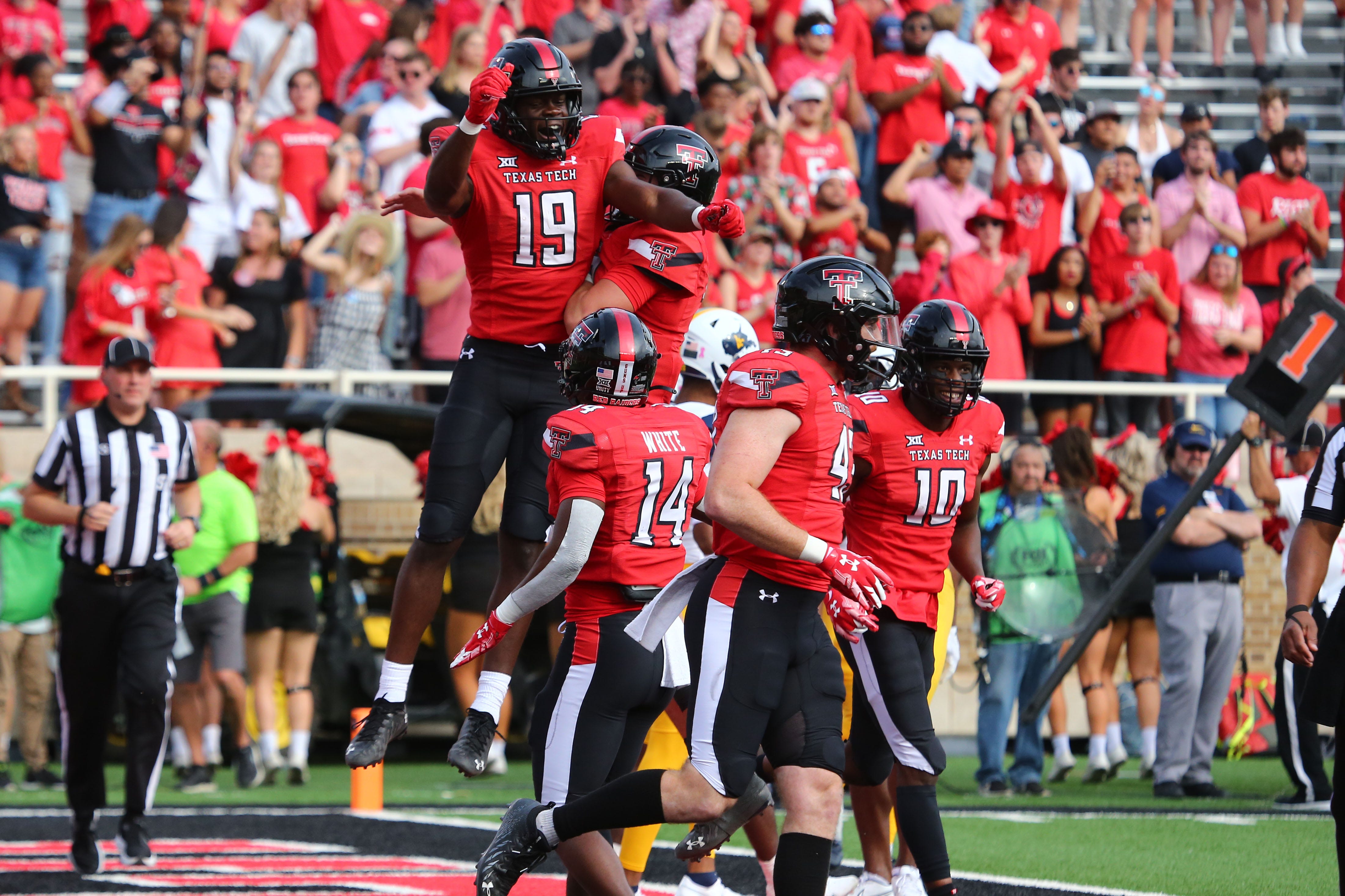 Texas Tech brings big win, new Raider Red, king and queen