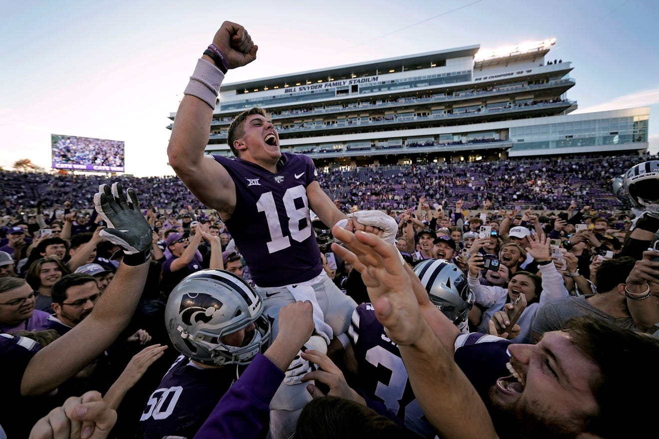 Kansas State quarterback Will Howard has a day to remember in 480 win
