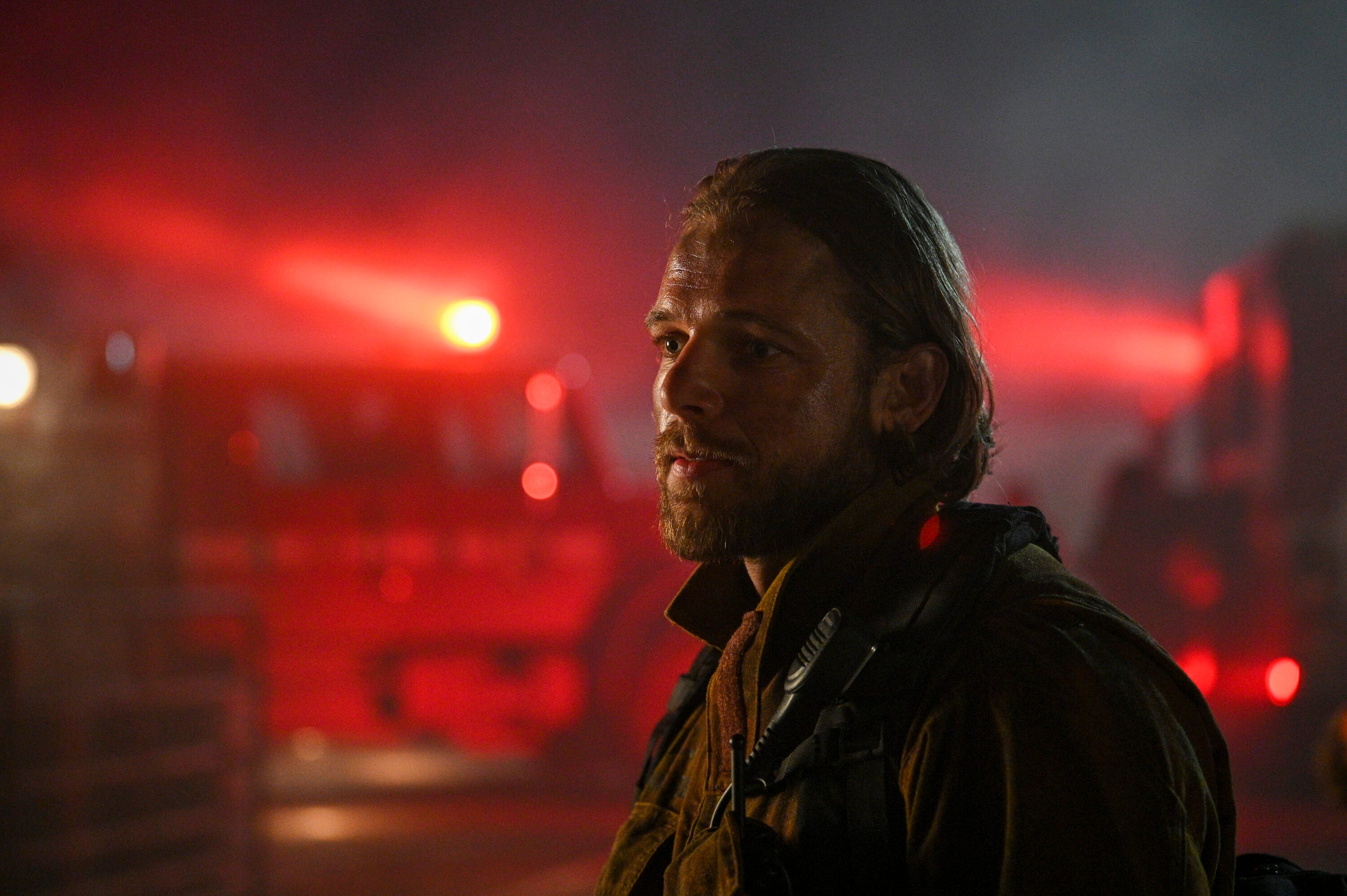 'SEAL Team' Star Max Thieriot Puts Heart, Hometown Into 'Fire Country'