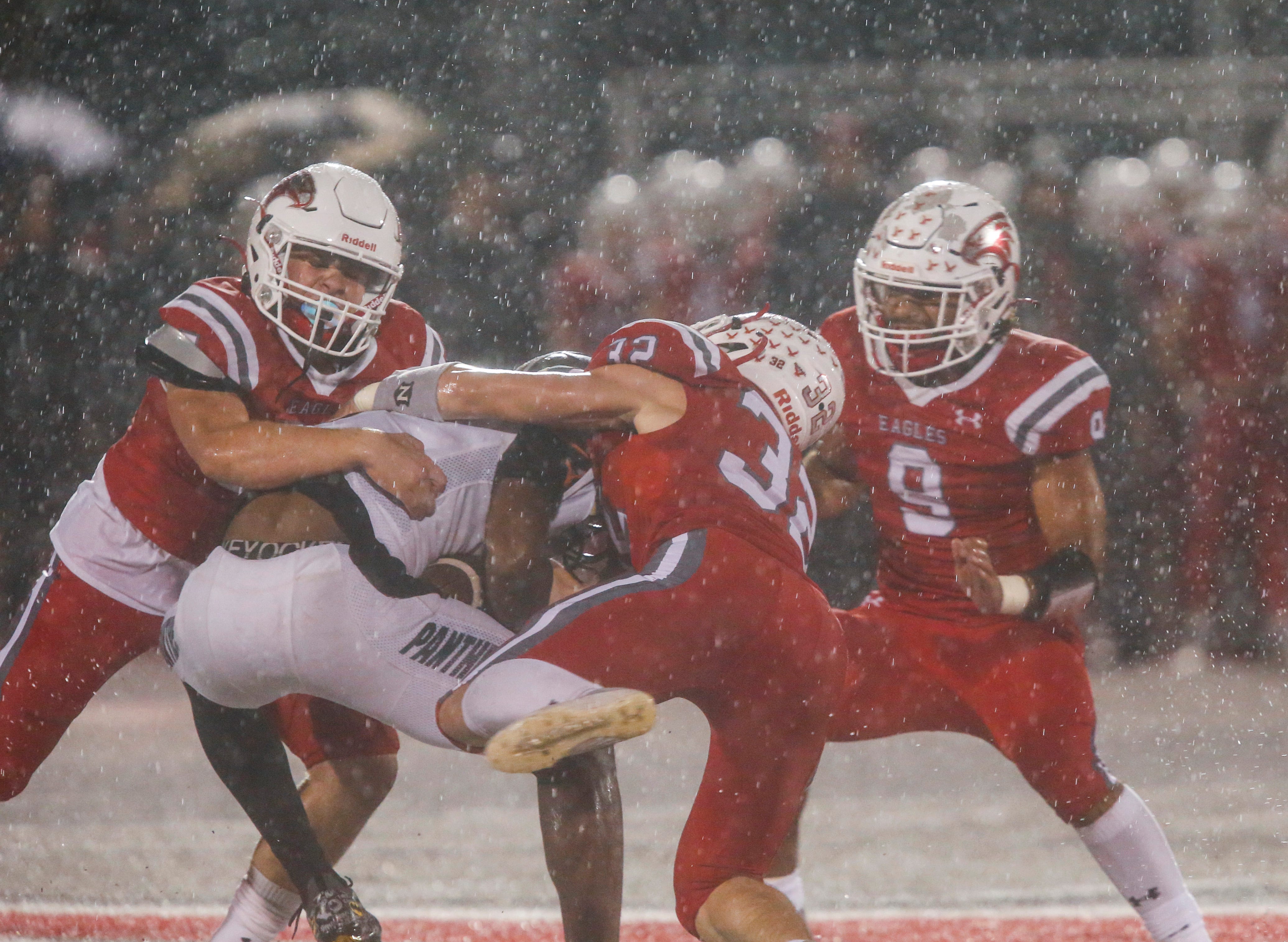 Nixa Football Advances To District Championship Vs. Lee's Summit North