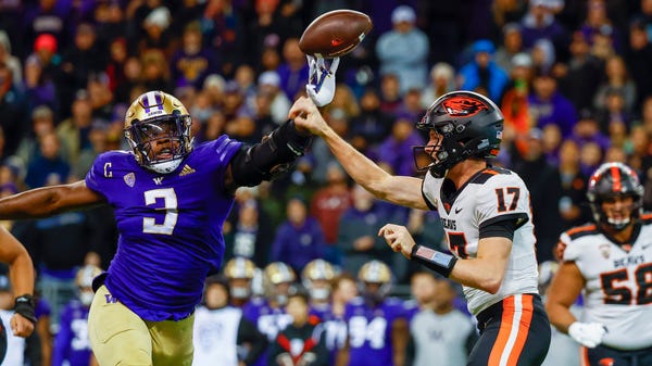 Washington defensive lineman Jeremiah Martin tips 