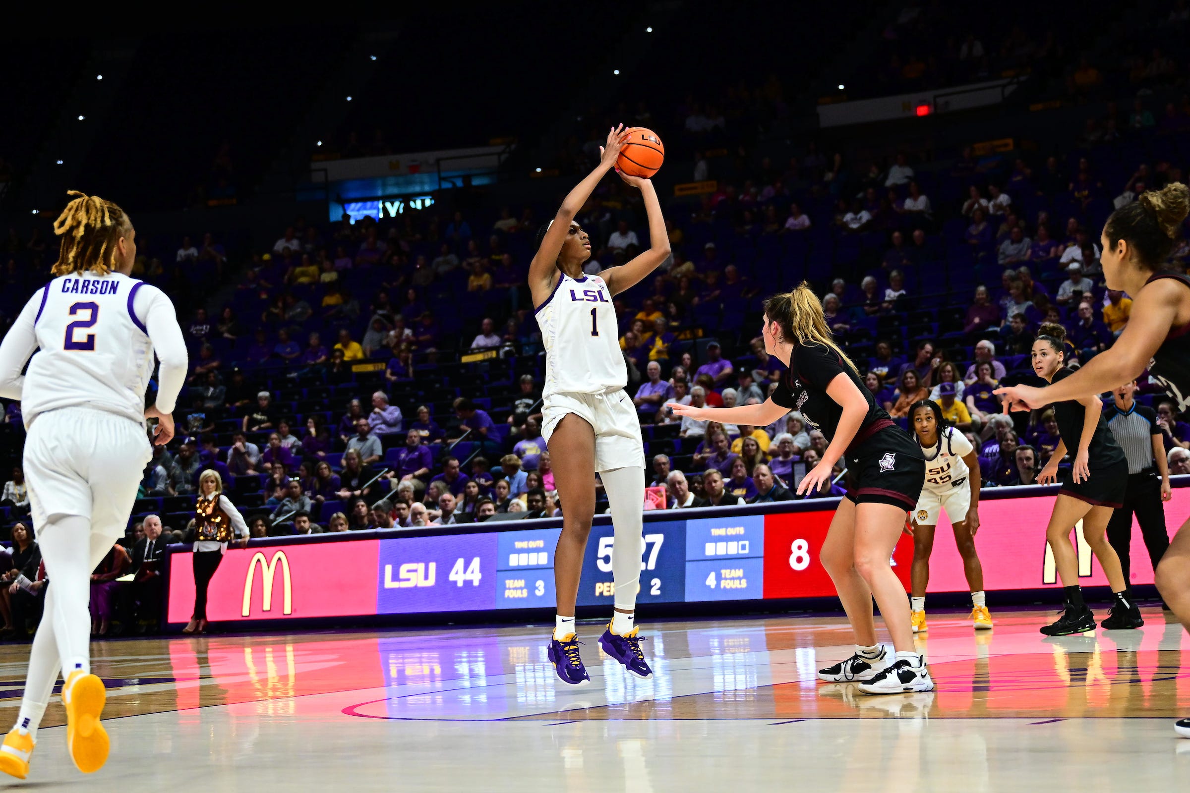 LSU Women's Basketball's Angel Reese Halfcourt Shot At Buzzer Texas A&M