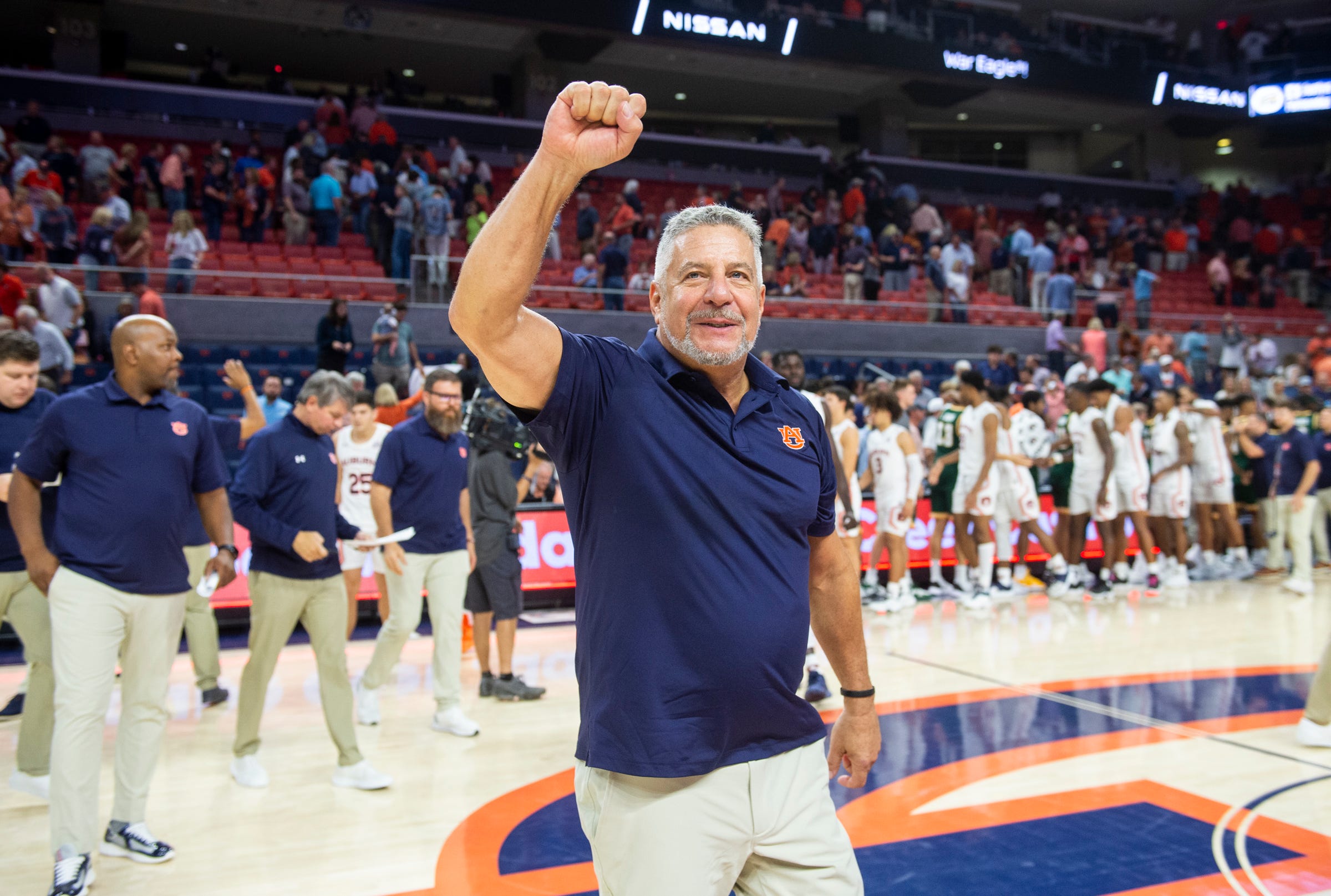 Auburn basketball's Bruce Pearl credits fans for recruiting success