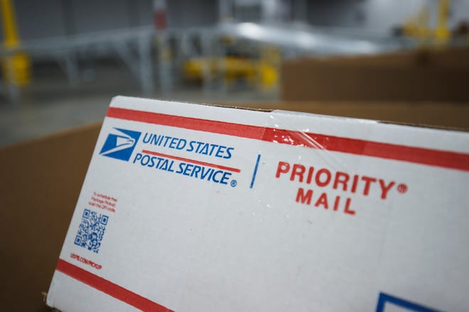 Holiday shipping deadlines for USPS, FedEx for Christmas