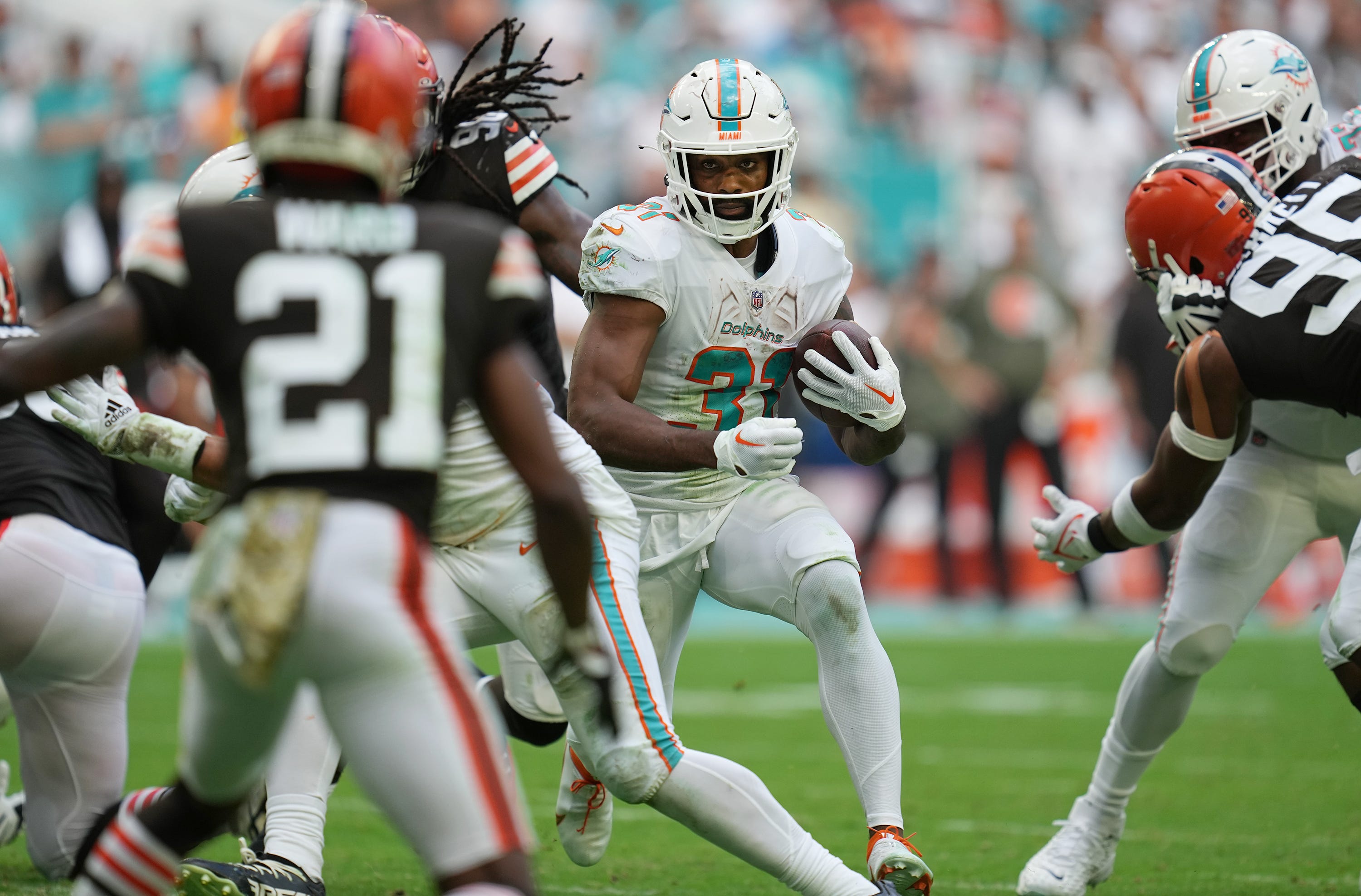 Dolphins RB Raheem Mostert To ‘envious' 49ers Fans: I Was Praising Tua