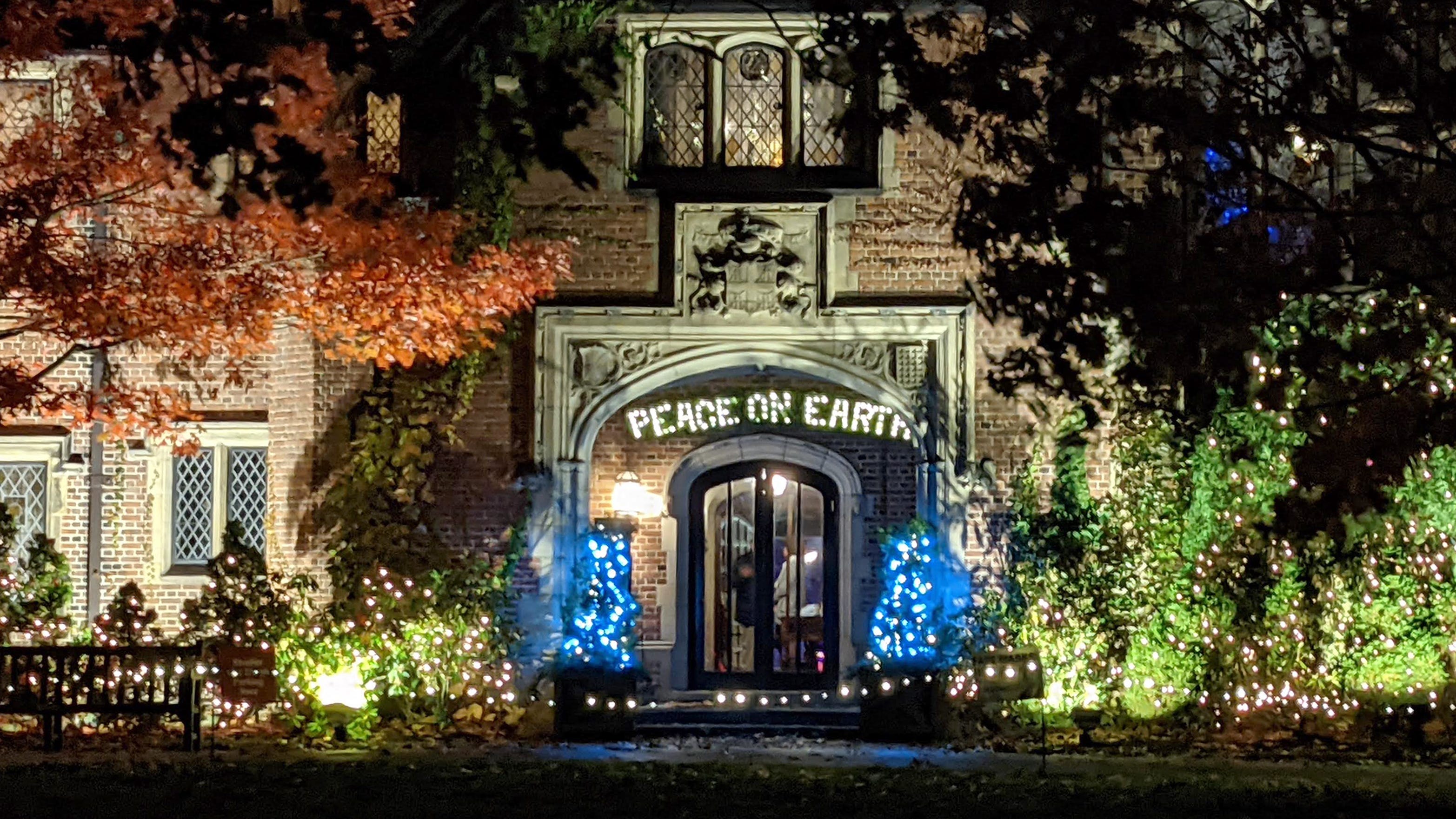 Akron's Stan Hywet Hall & Gardens comes to life at Christmas