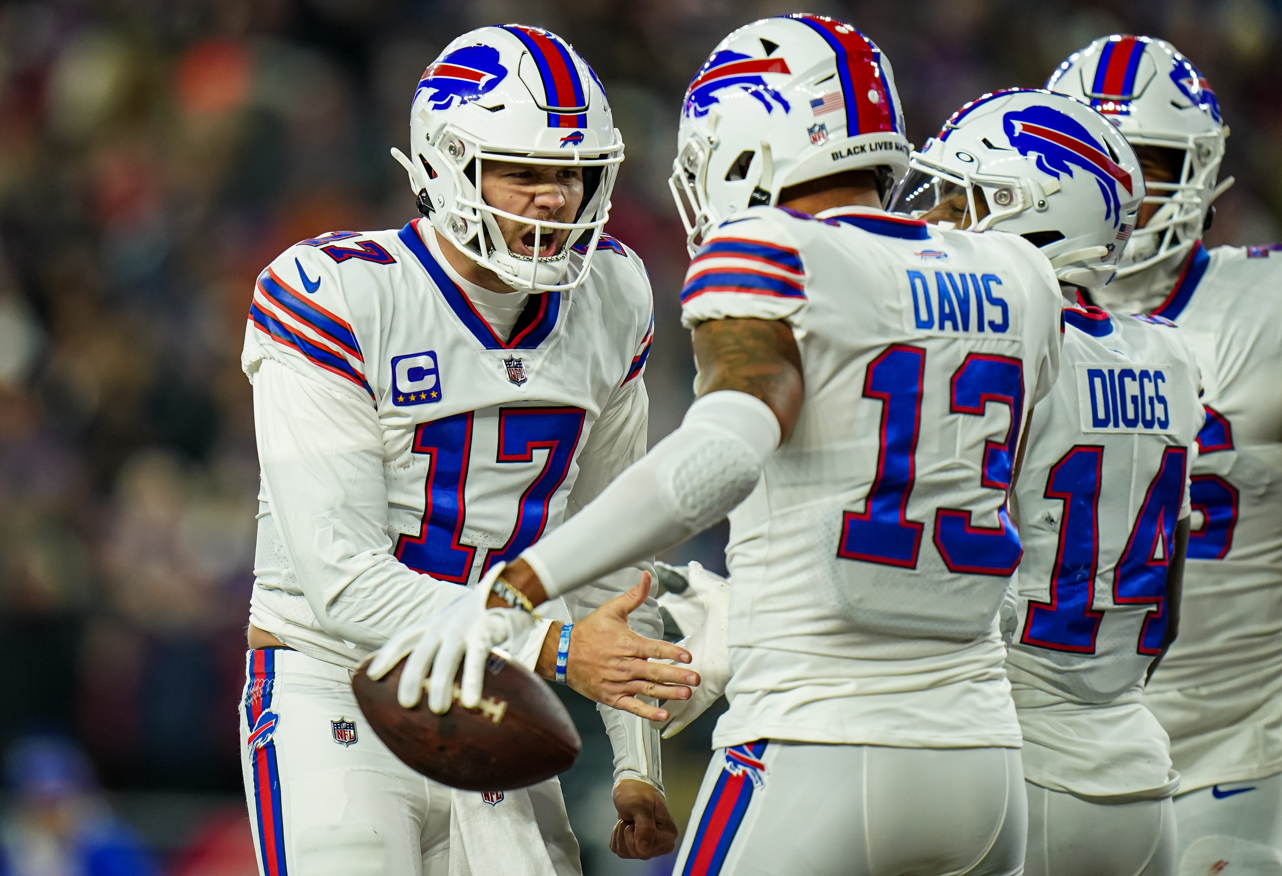 Buffalo Bills 24, New England Patriots 10: Final Score, Recap, Highlights