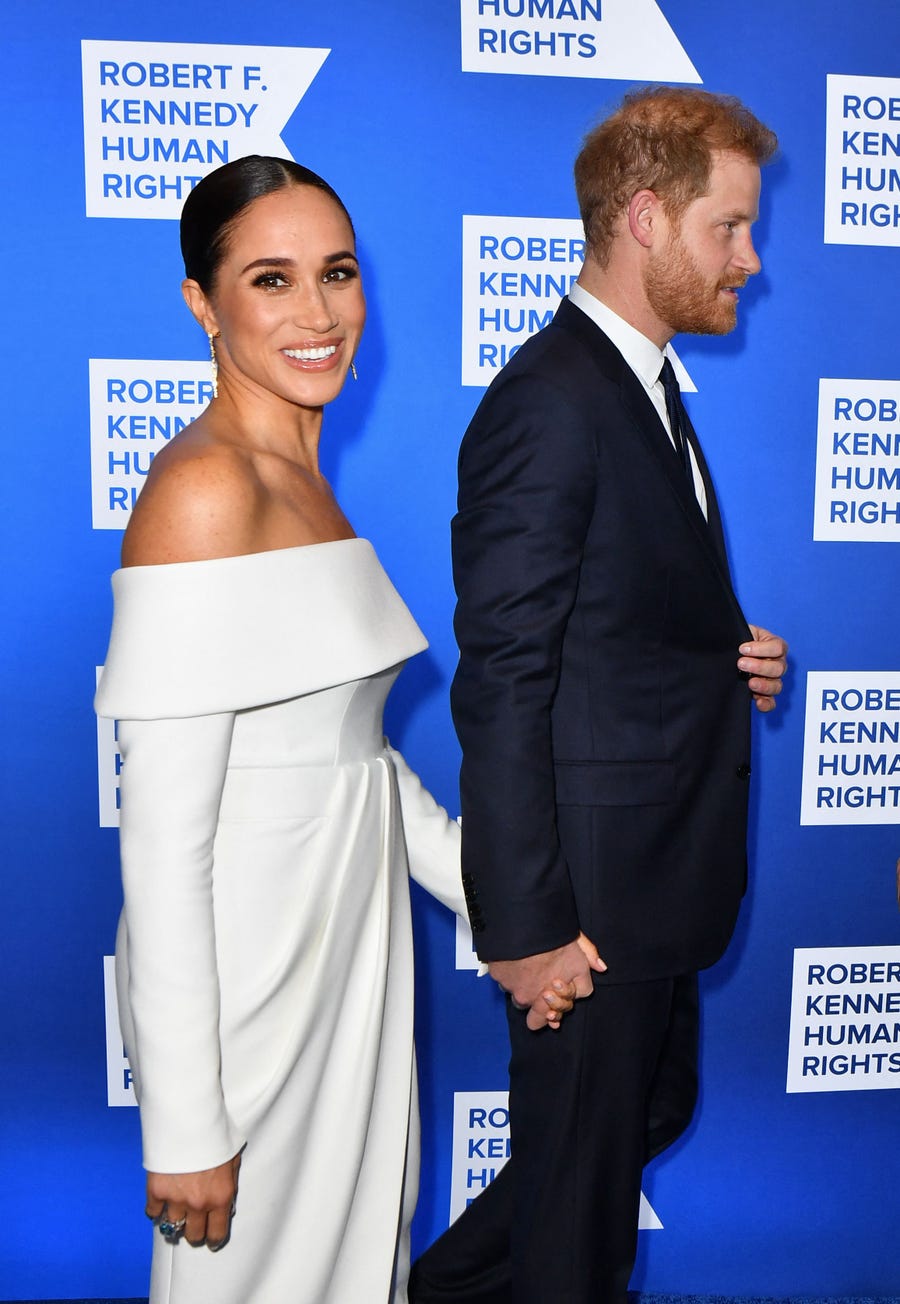 Prince Harry, Duke of Sussex, and Megan, Duchess of Sussex, arrive for the 2022 Ripple of Hope Award Gala at the New York Hilton Midtown Manhattan Hotel in New York City on December 6, 2022. (Photo by ANGELA WEISS / AFP) (Photo by ANGELA WEISS/AFP via Getty Images) ORIG FILE ID: AFP_32ZQ9PW.jpg