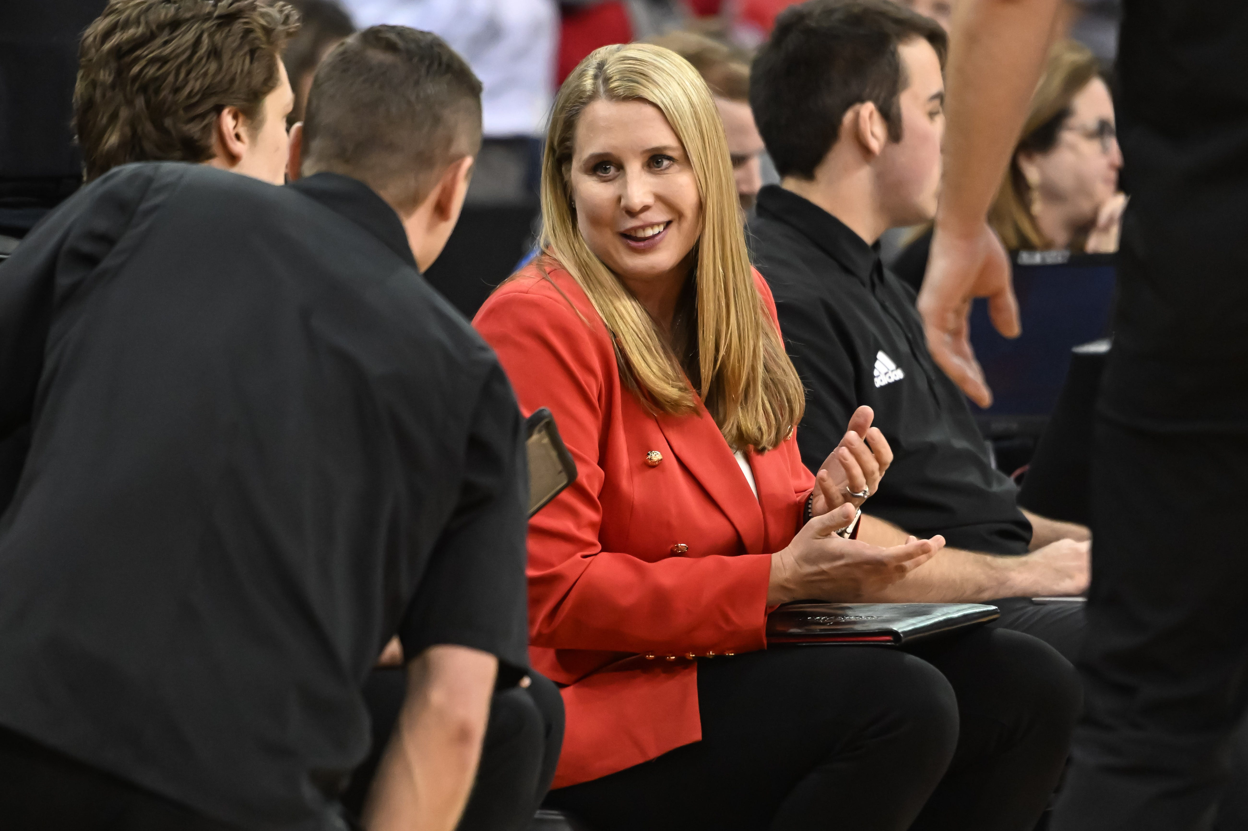 NCAA volleyball: Louisville coach Dani Busboom Kelly seeks history