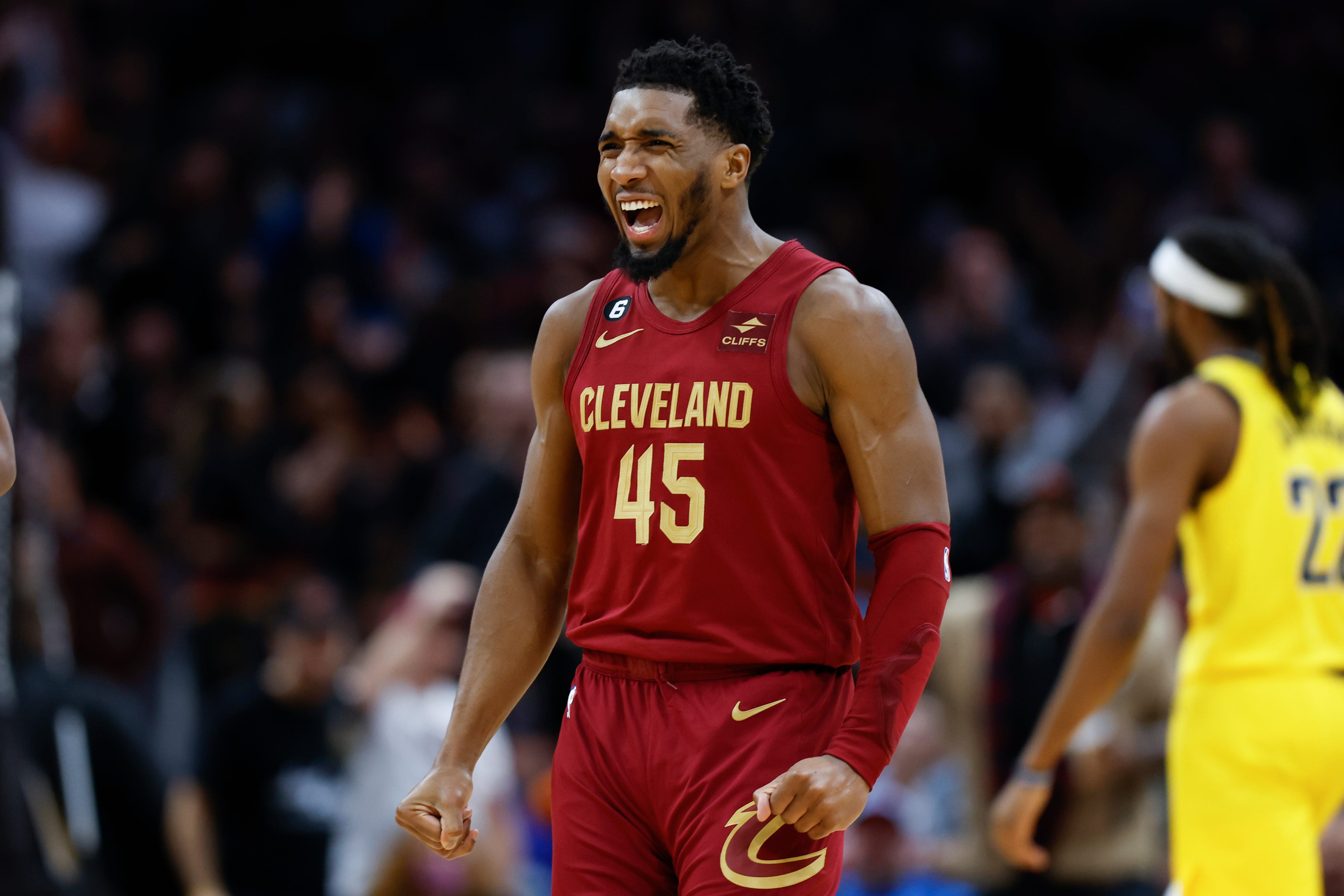 Cavs Star Donovan Mitchell Takes Over Fourth Quarter Win Over Pacers