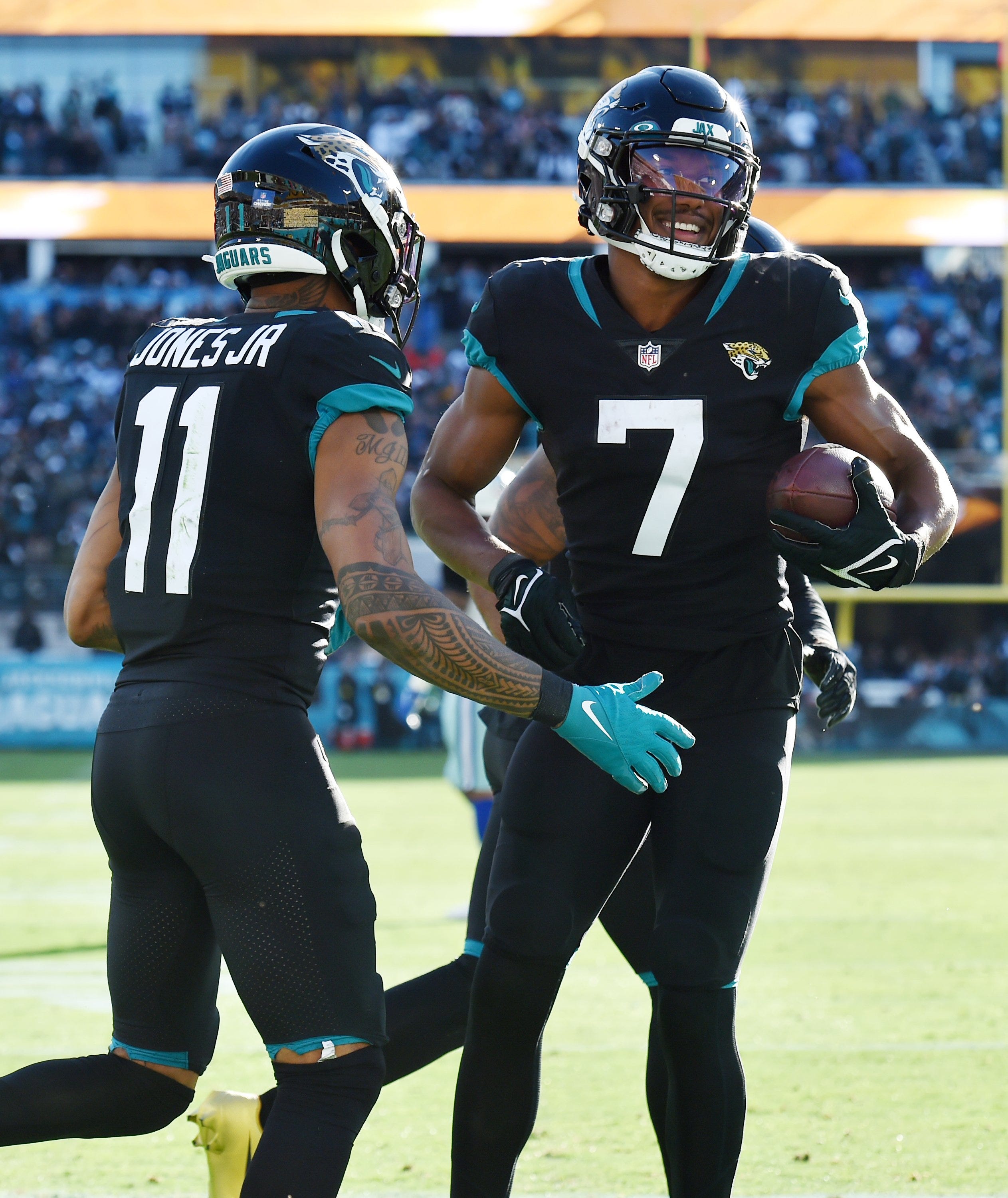 Jacksonville Jaguars Receiver Zay Jones Has Career Day Vs. Dallas Cowboys