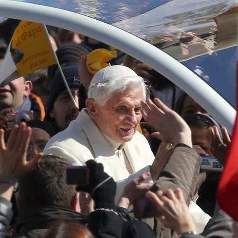 Pope Benedict XVI waves to the faithful in St. Pet