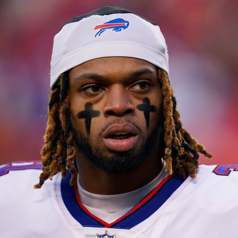 Buffalo Bills safety Damar Hamlin (31) walks on th