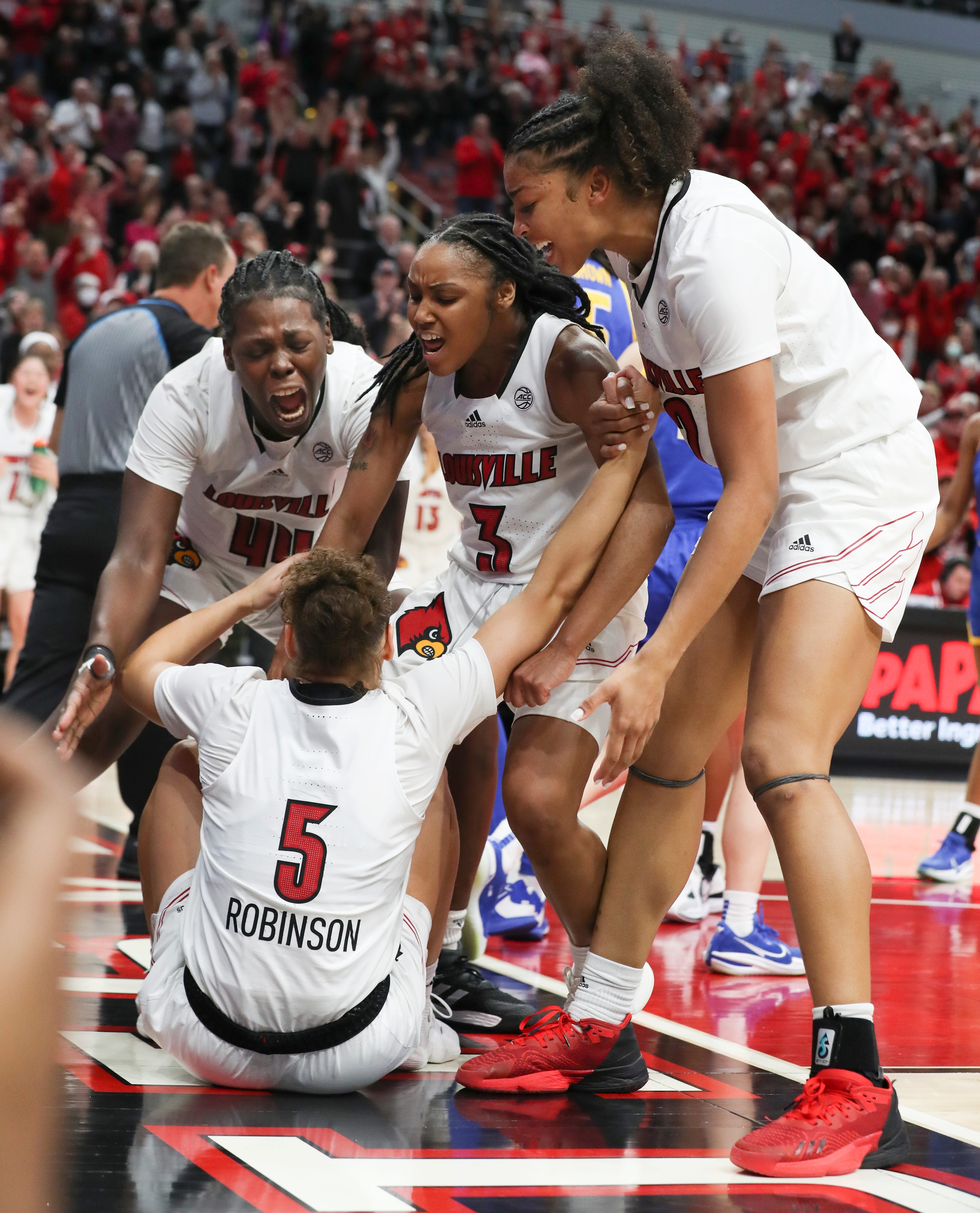 louisville-women-s-basketball-beats-pitt-hailey-van-lith-with-18