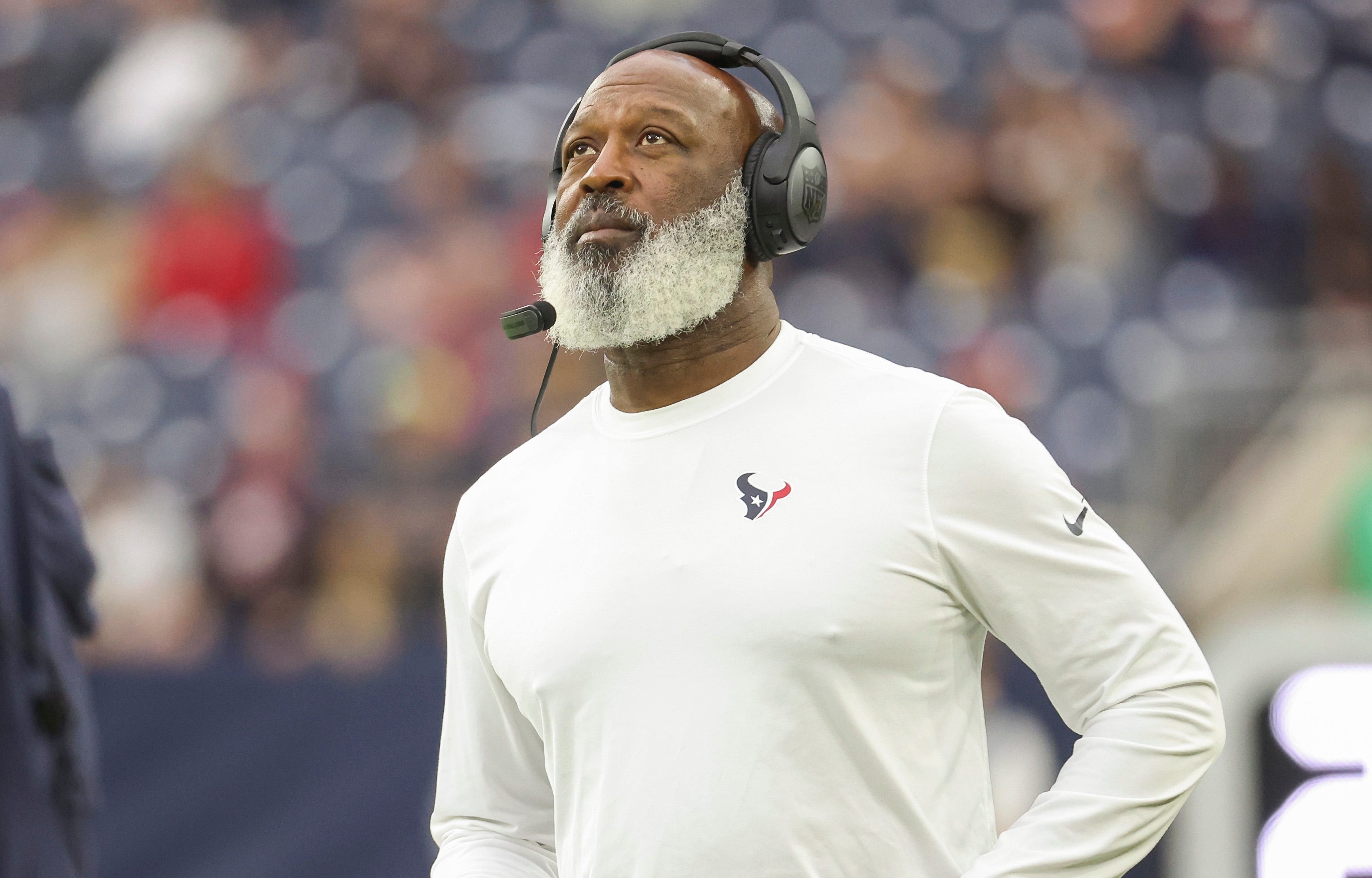 Lovie Smith convenient fall guy for failings of Texans owner, GM