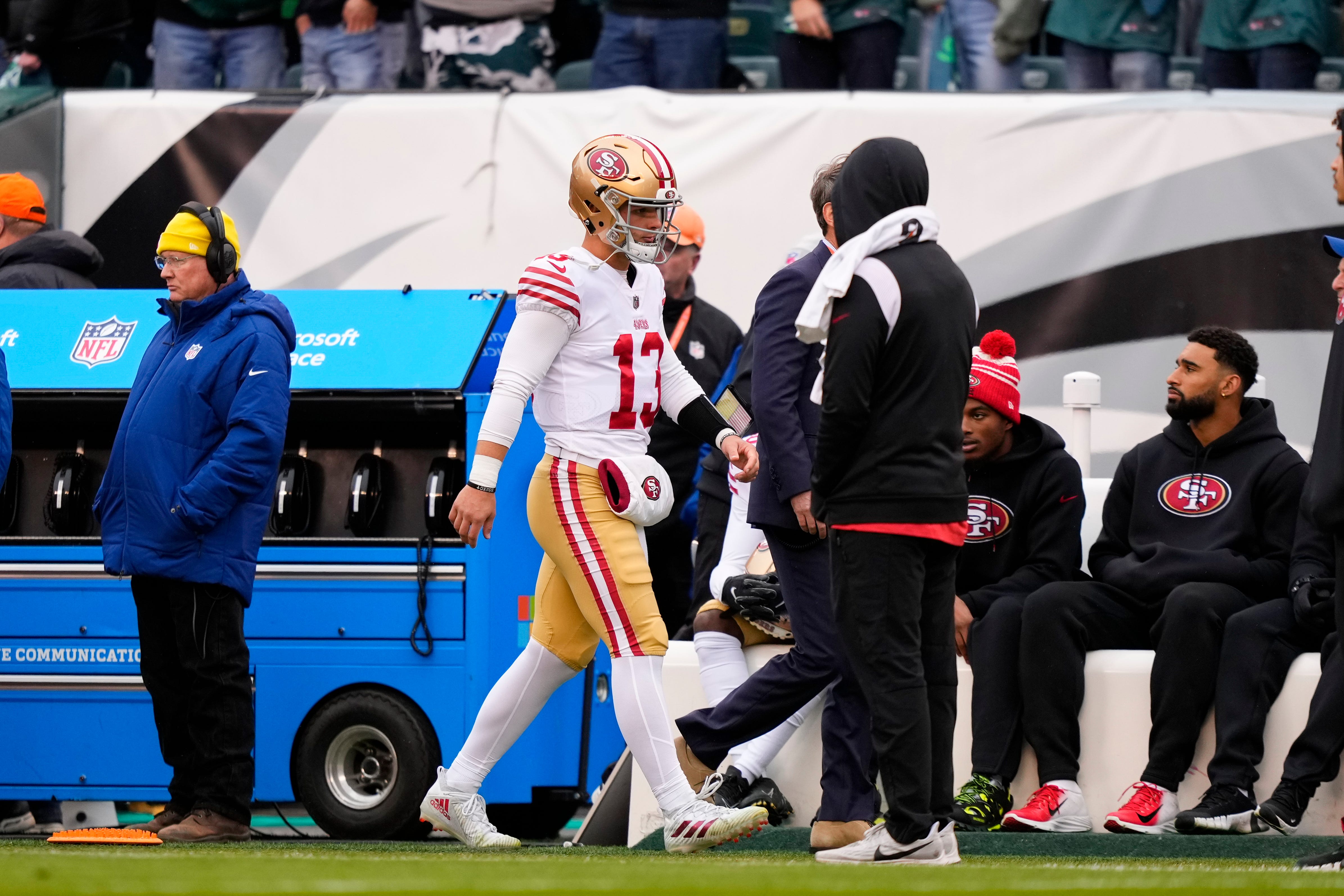 49ers QB Brock Purdy Exits NFC Championship Game With Elbow Injury ...