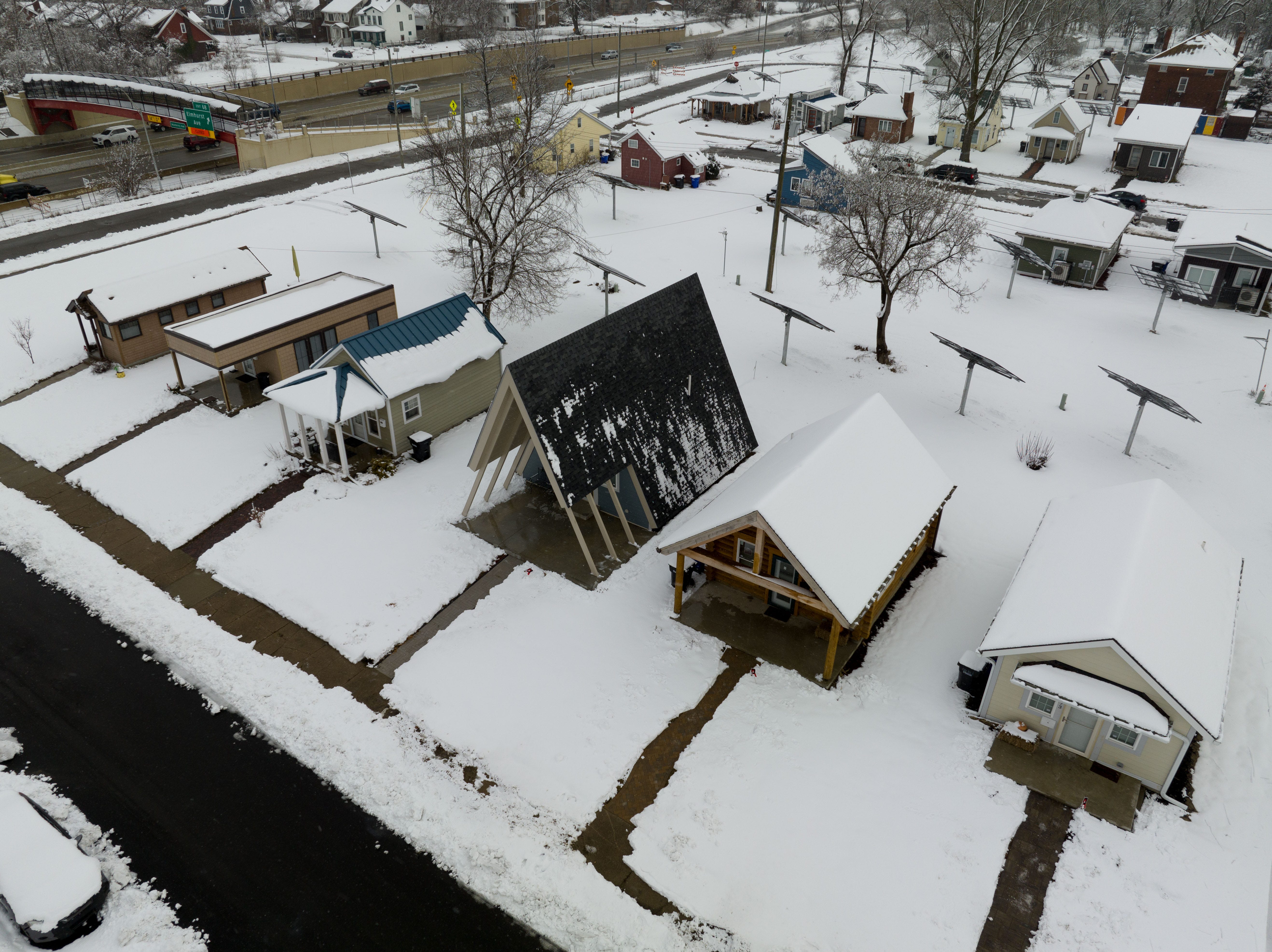 In Detroit, a Tiny Home Generates a Big Controversy - The New York Times