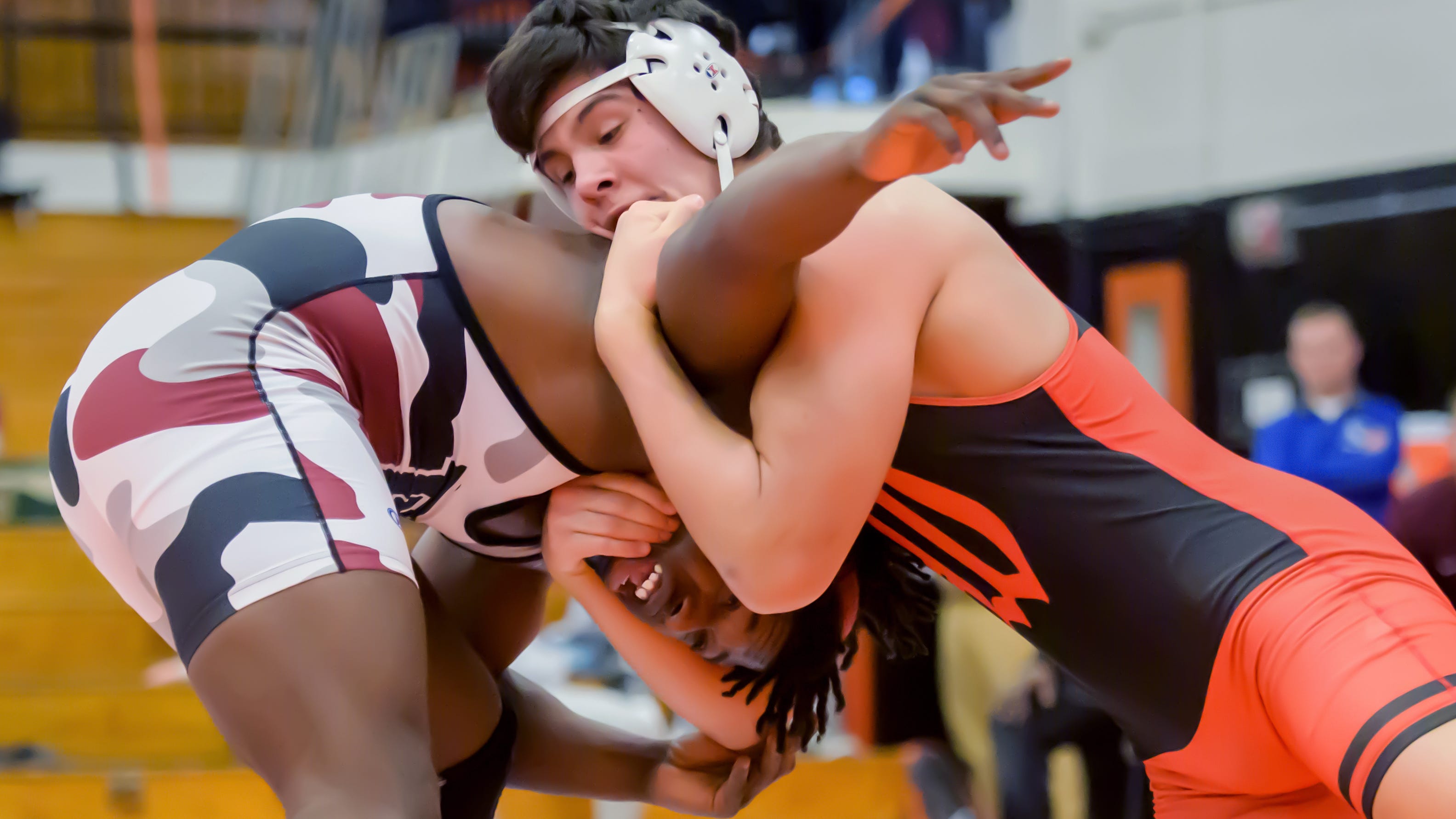 IHSA wrestling Peoriaarea wrestlers advance regionals to sectionals