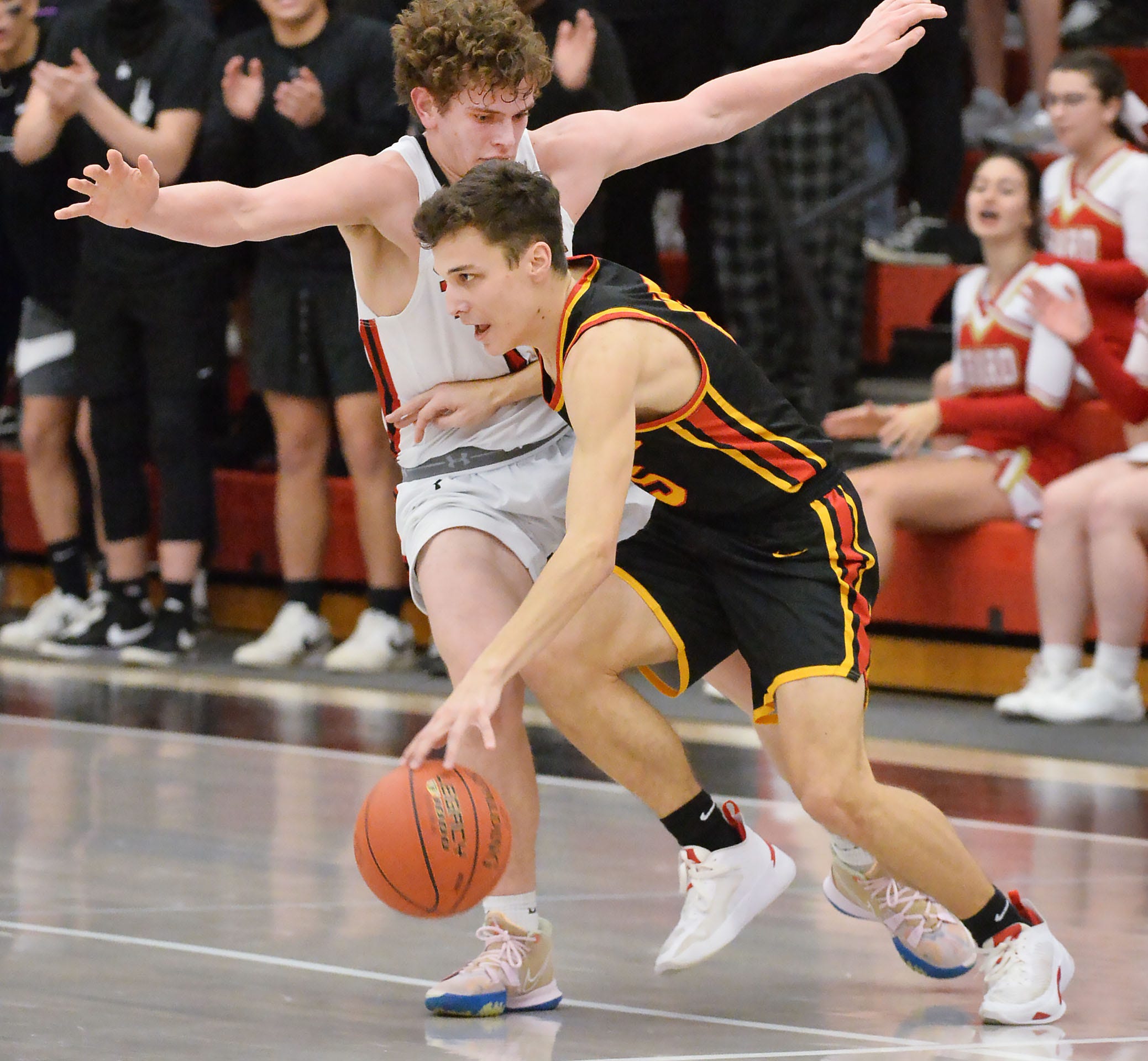 District 10 basketball's updated standings, rankings, leaders 202223