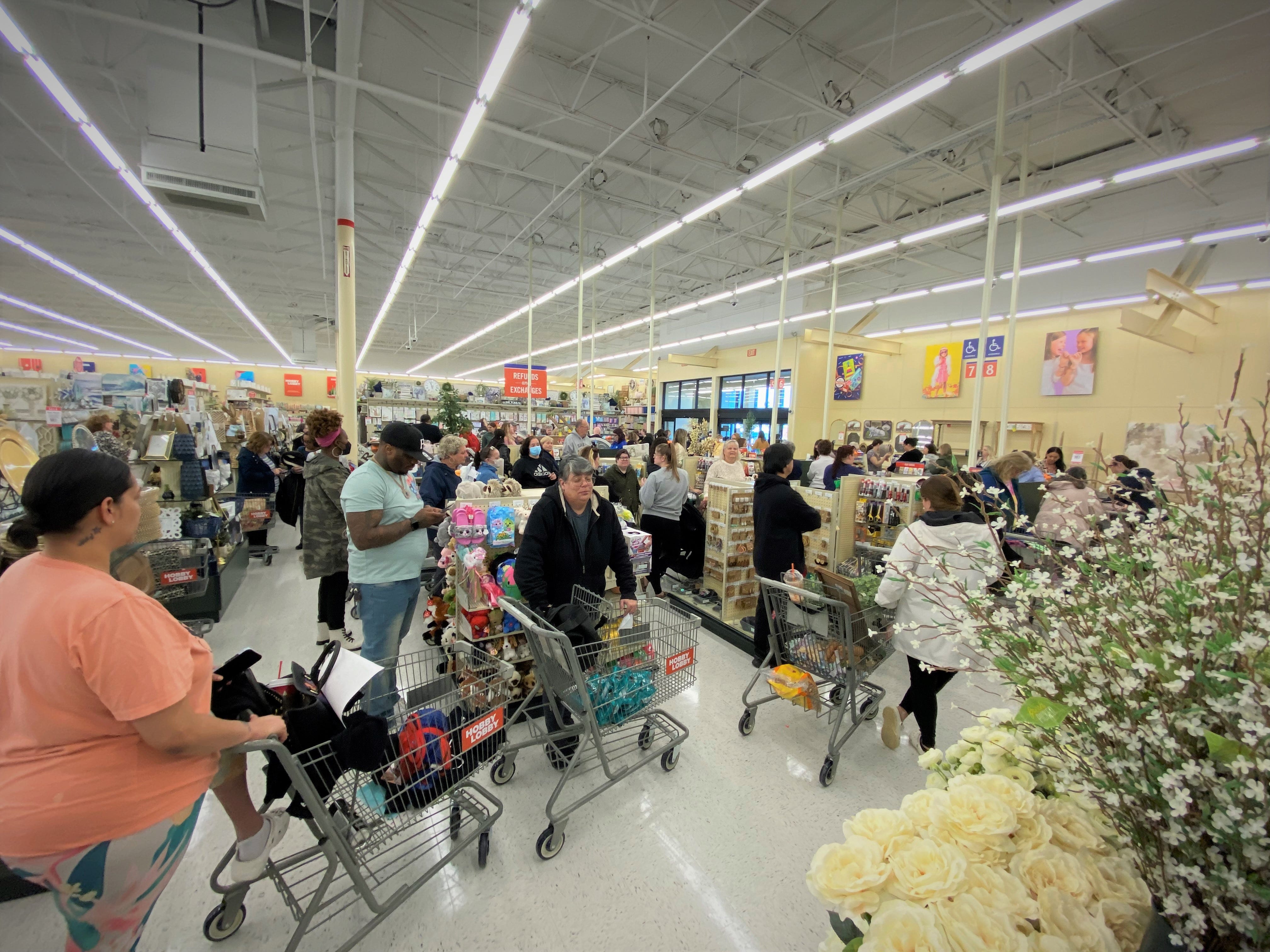 Hobby Lobby is open in Christiana. Delaware now has two.