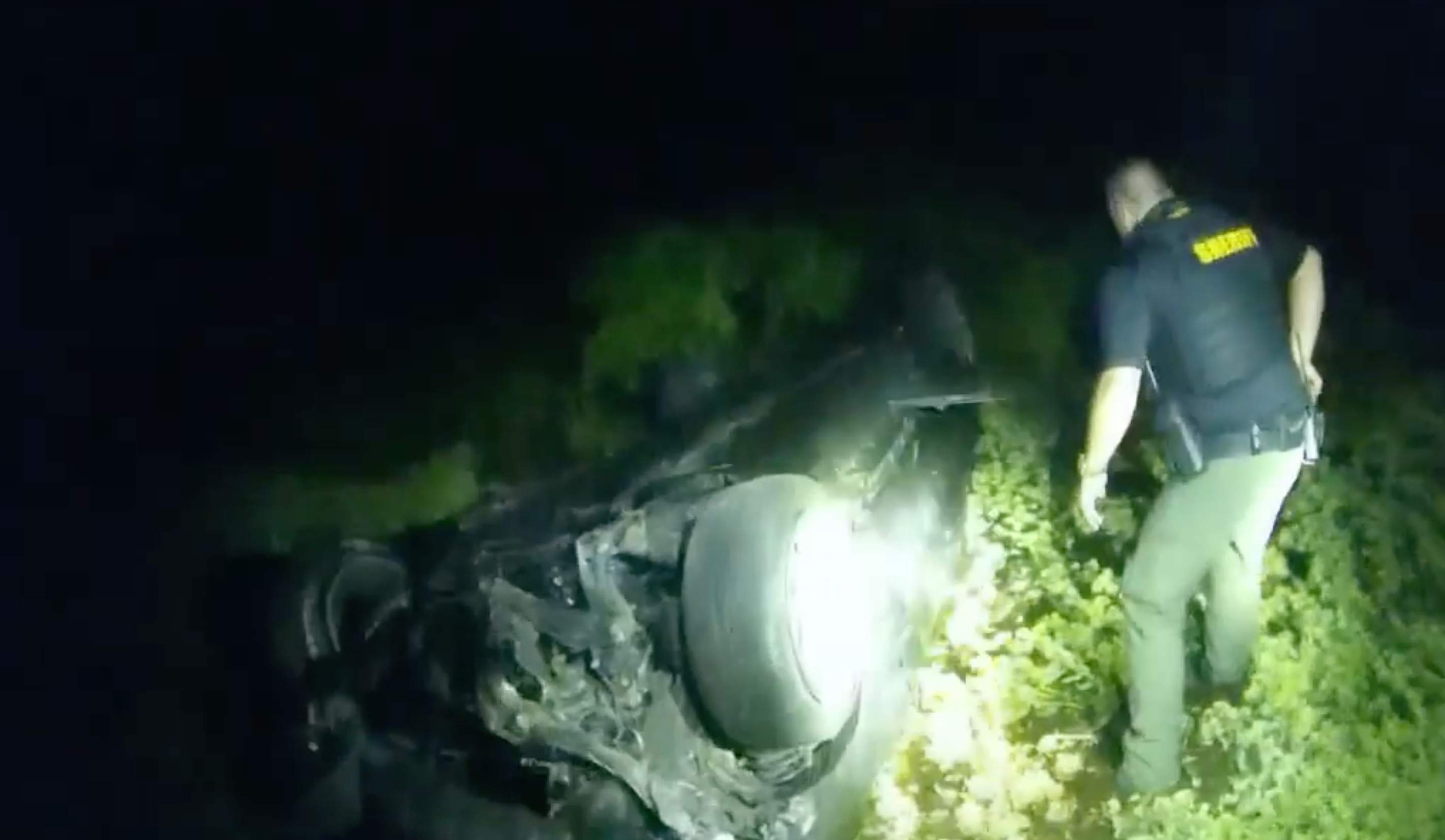 Bodycam Video Shows Florida Deputies Water Rescue Of Driver Trapped In Submerged Car News And 4210