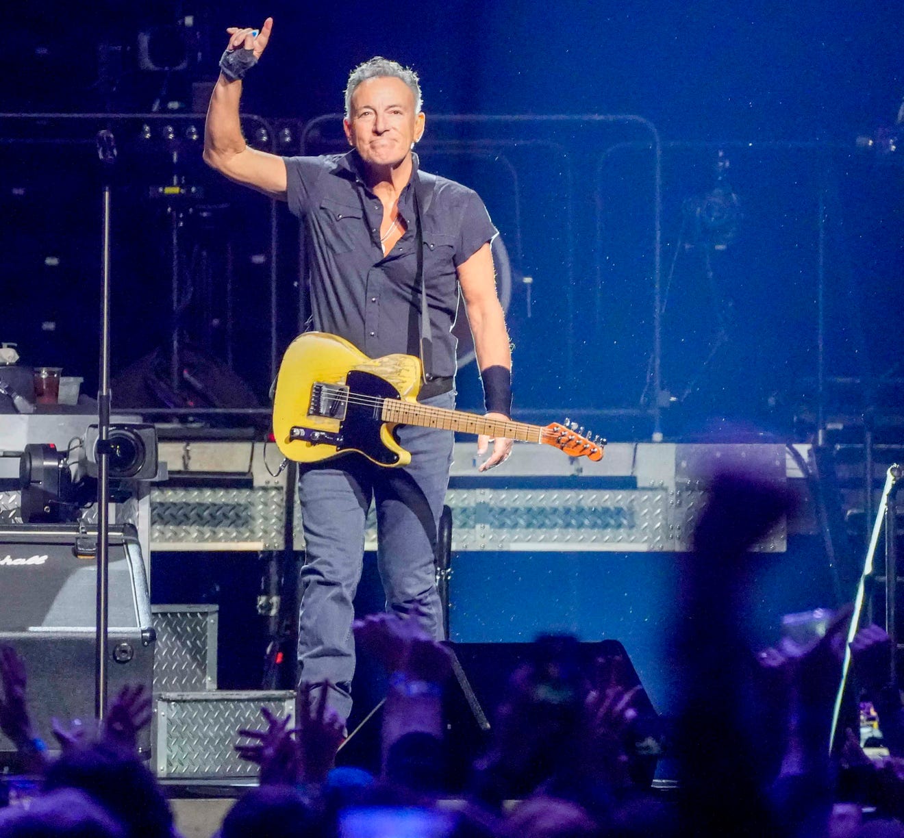 Bruce Springsteen plays concert for the ages in Milwaukee 2023 stop