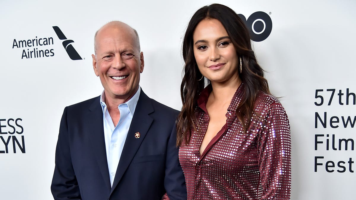 NEW YORK, NEW YORK - OCTOBER 11: Bruce Willis and wife Emma Heming Willis attend the "Motherless Brooklyn" Arrivals during the 57th New York Film Festival on October 11, 2019 in New York City. (Photo by Theo Wargo/Getty Images for Film at Lincoln Center) ORG XMIT: 775408551 ORIG FILE ID: 1180531962