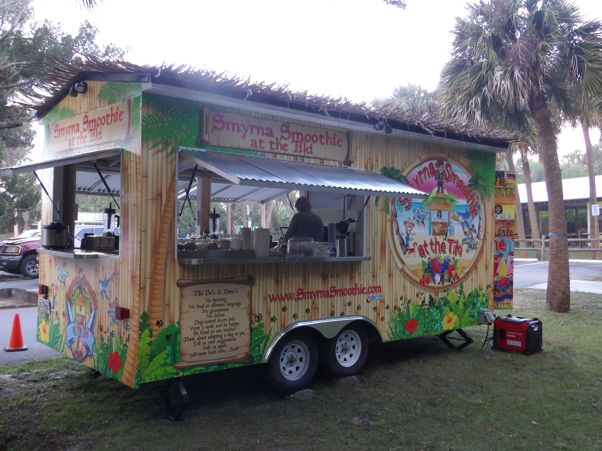 Smyrna Smoothie food truck open in New Smyrna Beach Dunes Dog Park