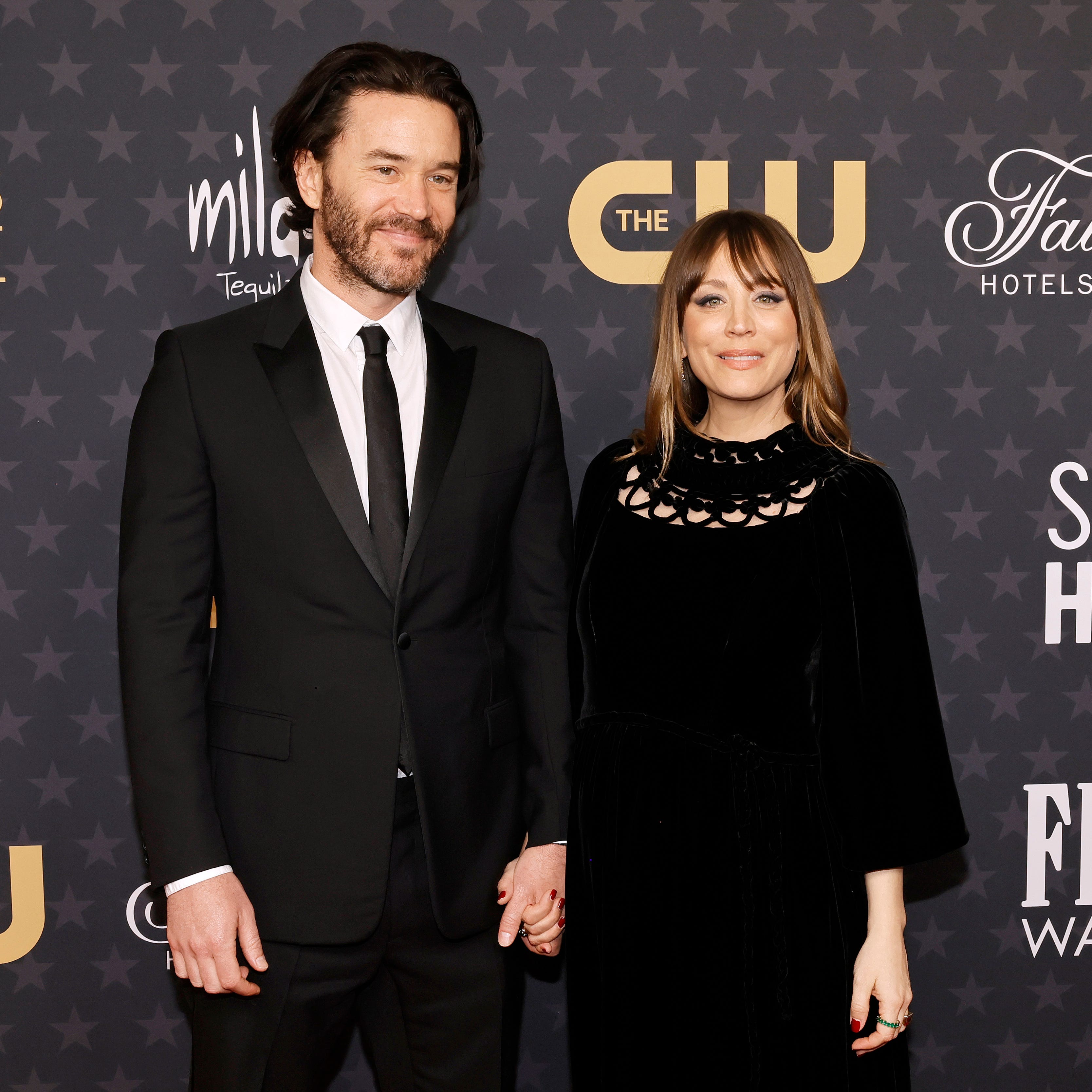 LOS ANGELES, CALIFORNIA - JANUARY 15: (L-R) Tom Pelphrey and Kaley Cuoco attend the 28th Annual Critics Choice Awards at Fairmont Century Plaza on January 15, 2023 in Los Angeles, California. (Photo by Kevin Winter/Getty Images for Critics Choice Association) ORG XMIT: 775924551 ORIG FILE ID: 1456676009