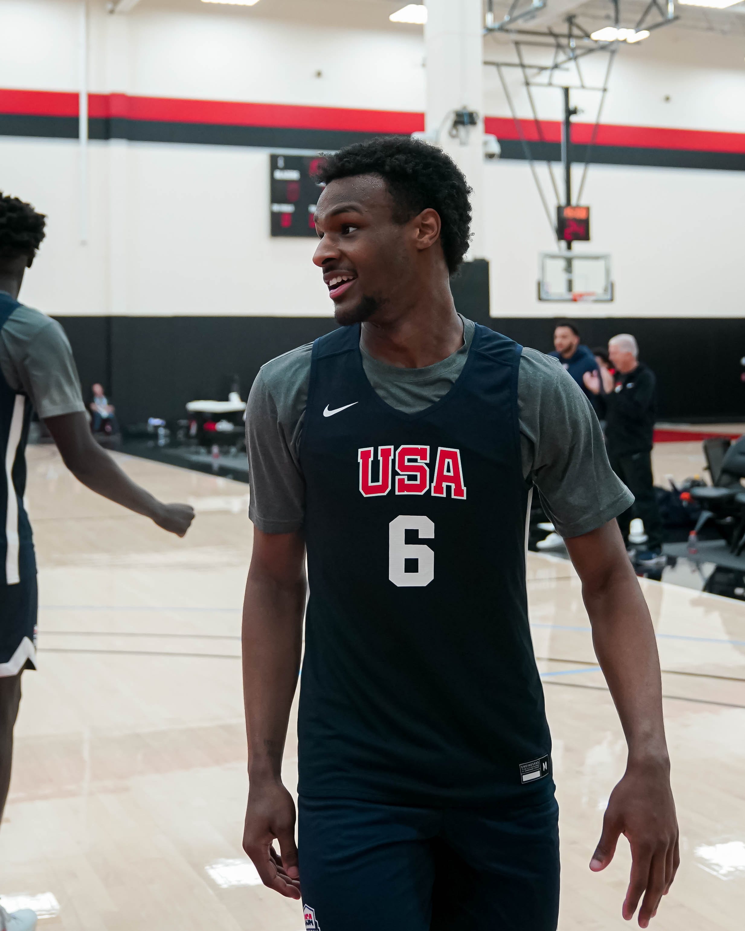 With dad LeBron courtside, Bronny James scores 11 points in Team USA