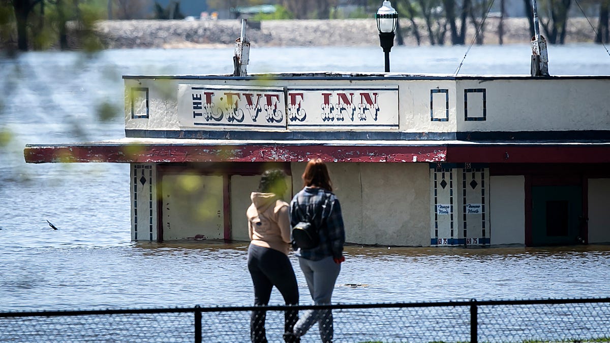 Photos of Mississippi River flooding in Davenport, Iowa