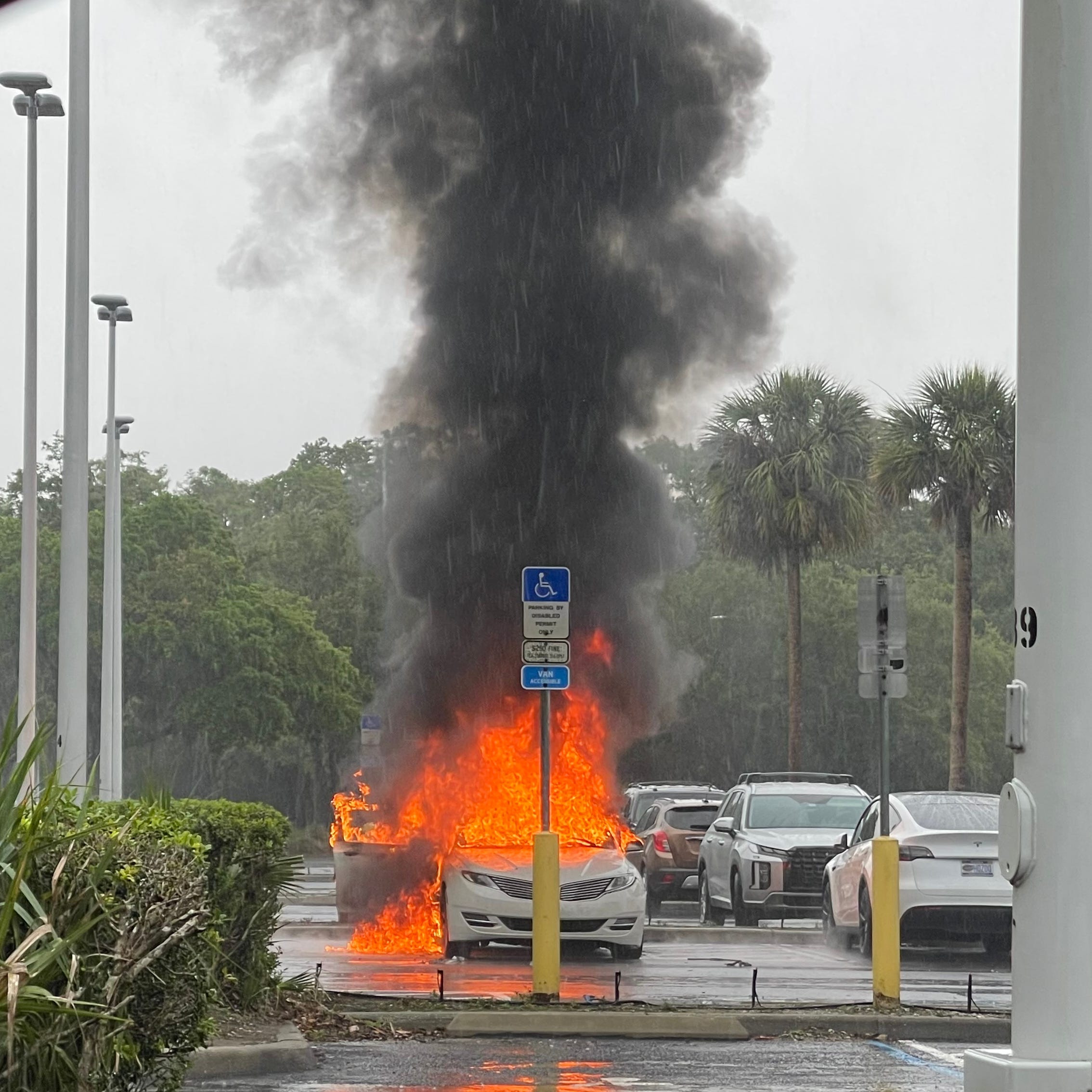 Florida woman charged after her car caught on fire with children inside while allegedly shoplifting at a mall.