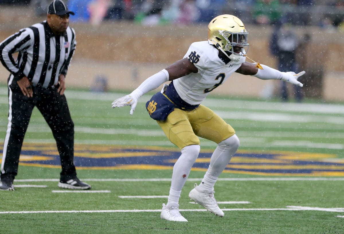 Jaylen Sneed: Notre Dame's Rising Star on the Football Field - BVM Sports