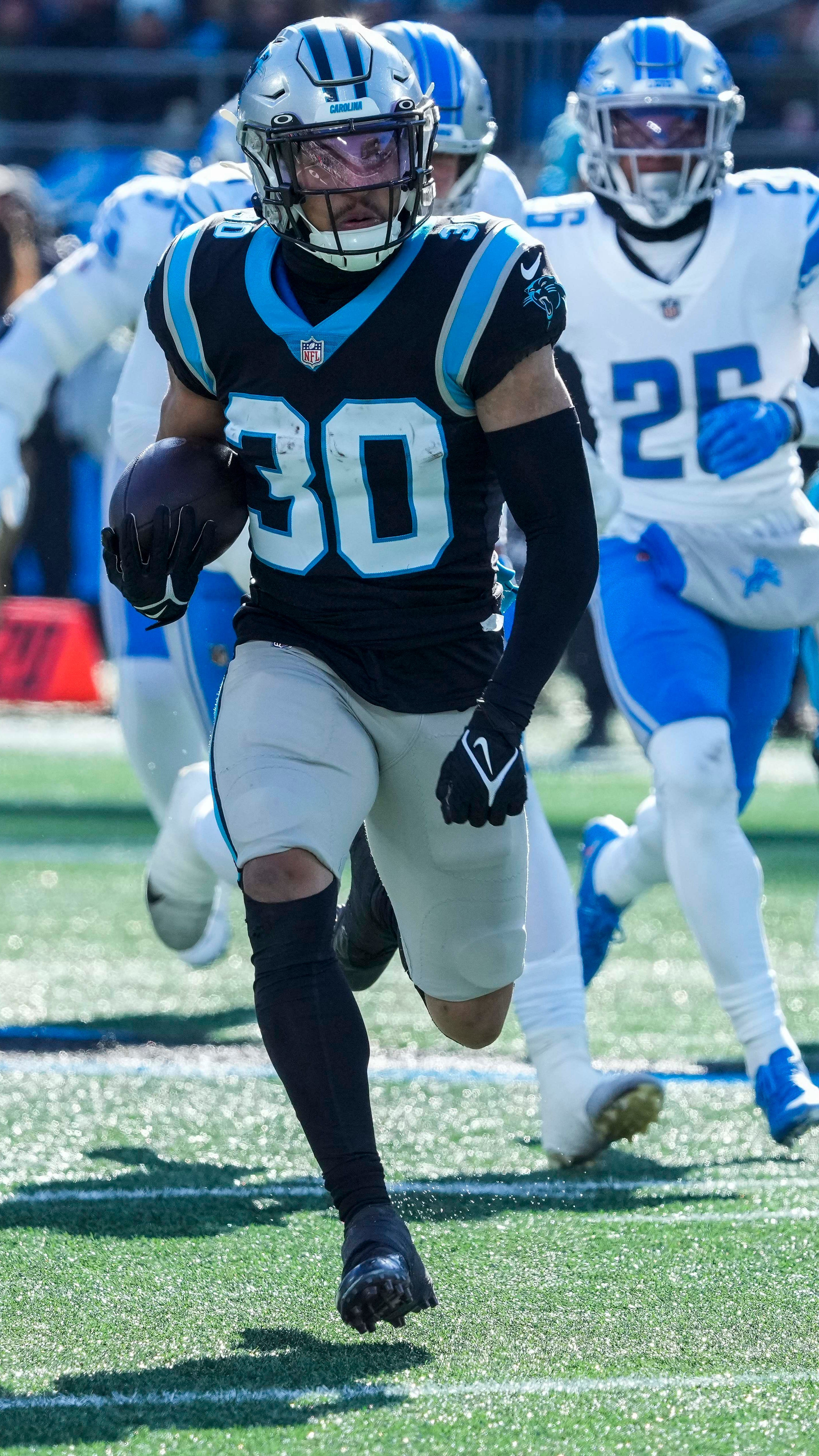 DETROIT, MI - SEPTEMBER 24: Atlanta Falcons running back (25) Tyler  Allgeier in action during the game between Atlanta Falcons and Detroit  Lions on September 24, 2023 at Ford Field in Detroit