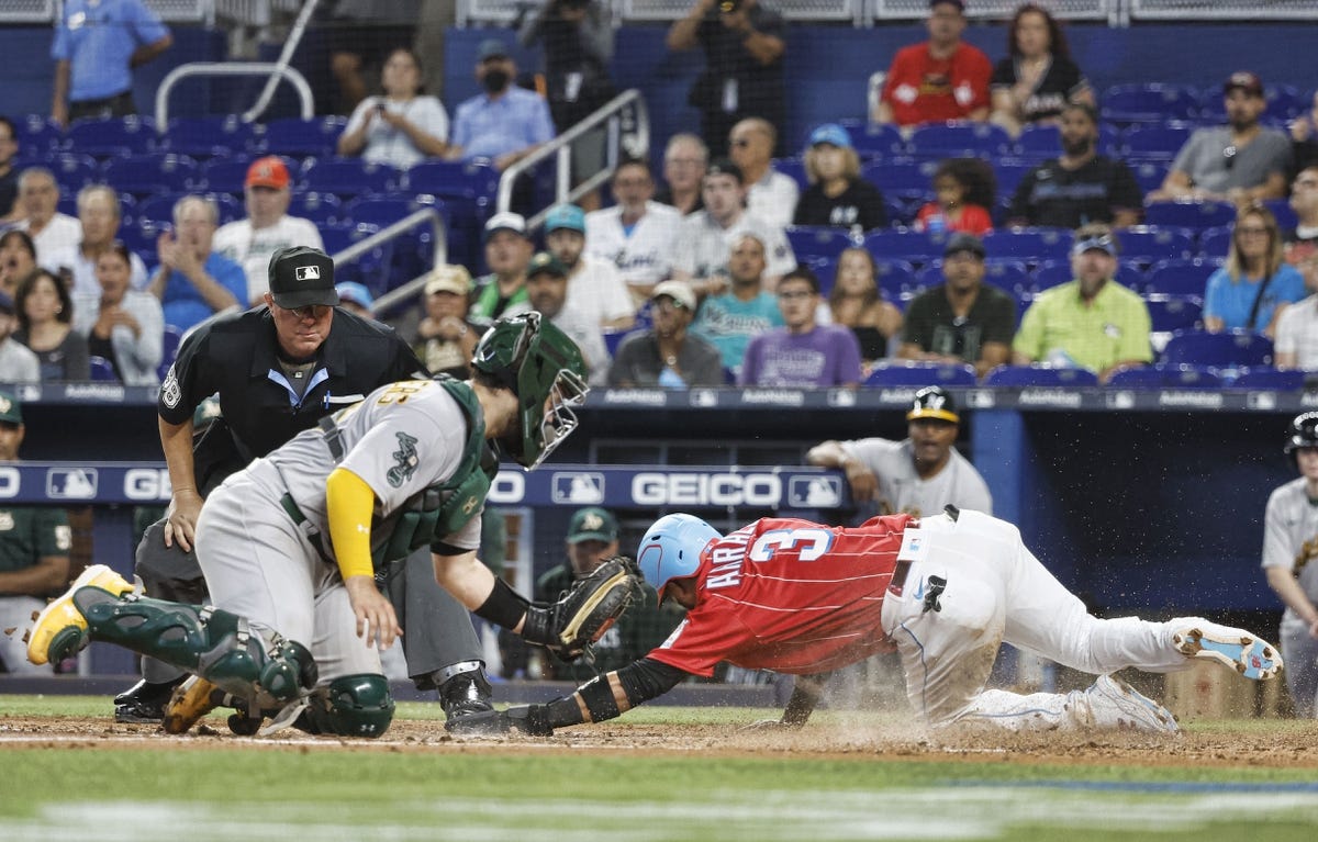 Miami Marlins shut out Oakland Athletics to start series