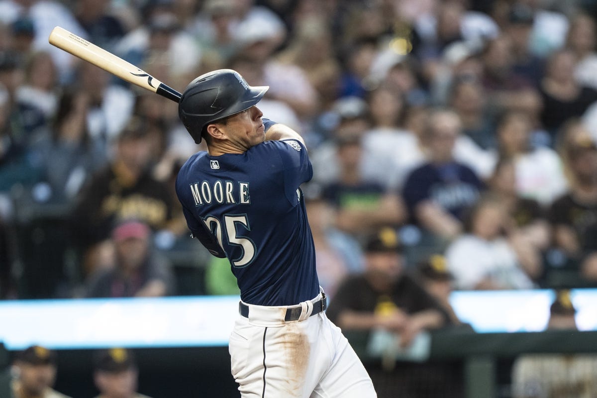 Friar Fotos: Padres Sweep Mariners - FriarWire